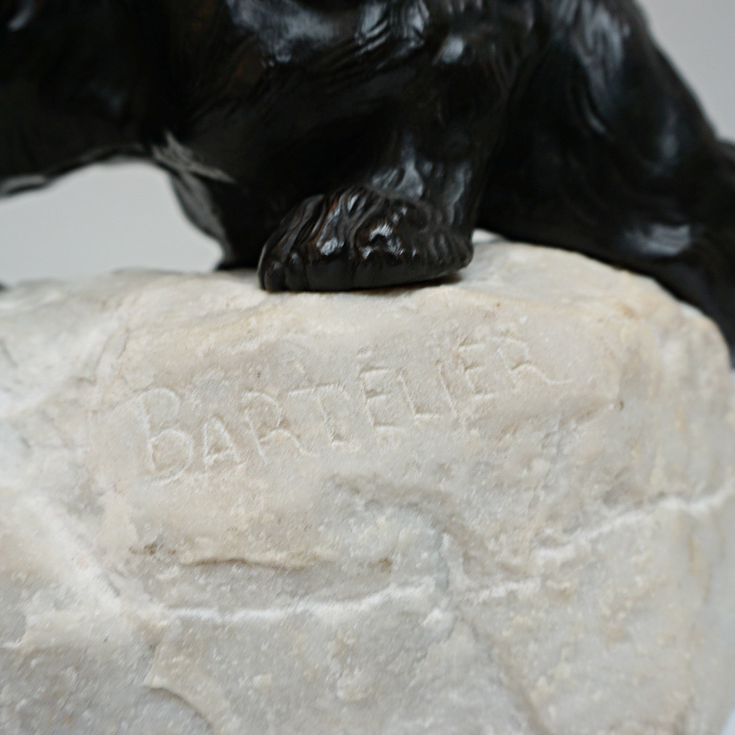 Bronze sculpture of a fox by Bartelier - Jeroen Markies Art Deco
