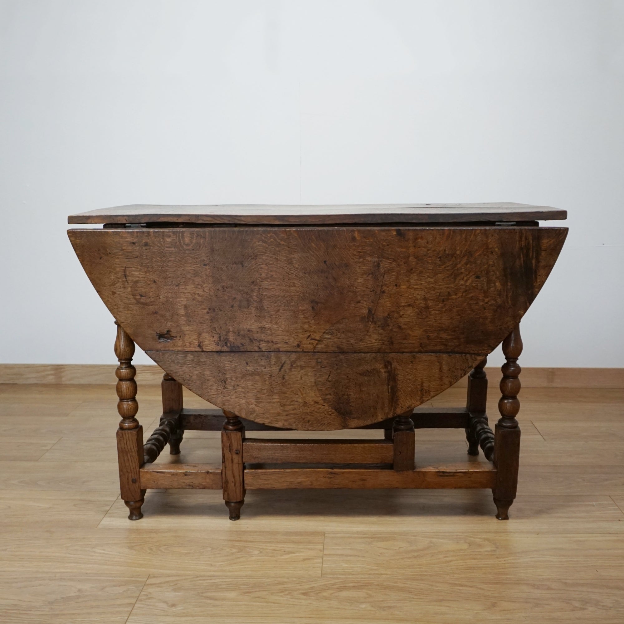 Stunning Late 17th Century Charles II Solid Oak Gateleg Table - Jeroen Markies Art Deco