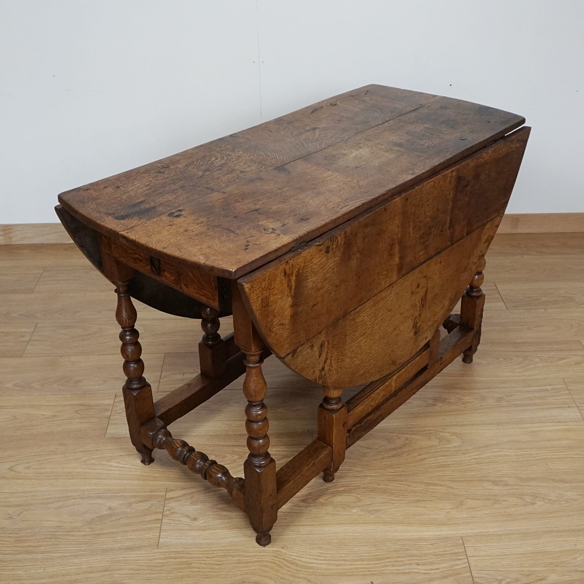 Stunning Late 17th Century Charles II Solid Oak Gateleg Table - Jeroen Markies Art Deco