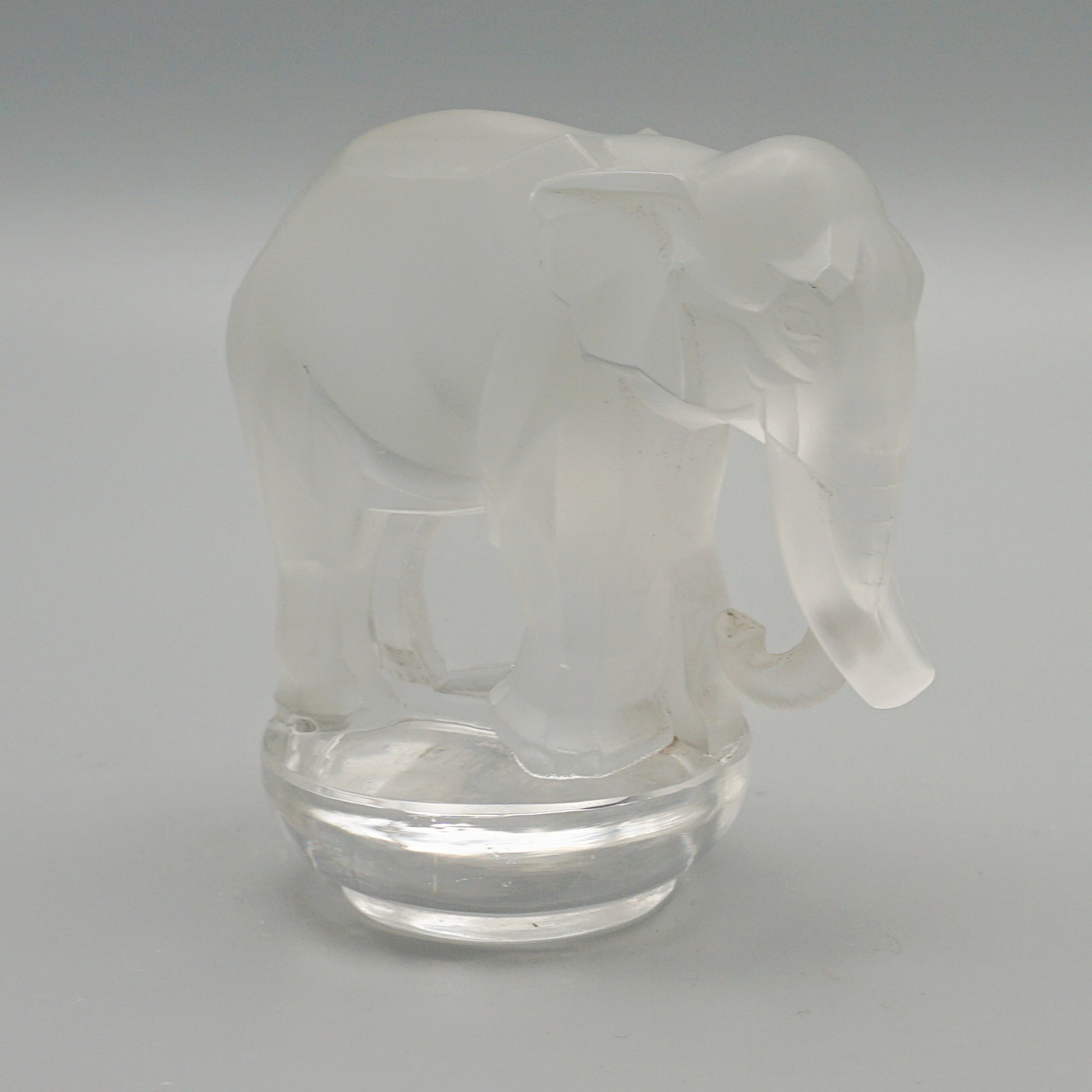 Toby Elephant by Rene Lalique - Art Deco Glass Paperweight - Jeroen Markies Art Deco