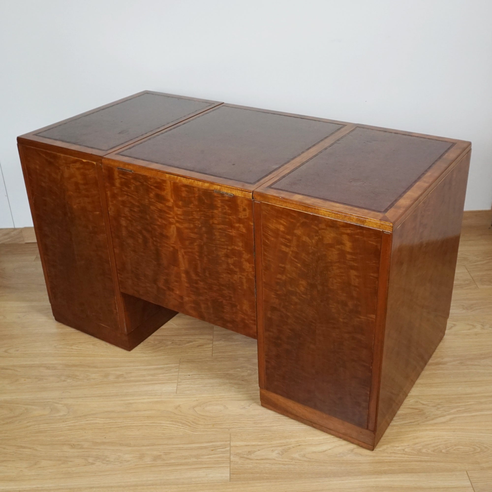 Heal's of London Art Deco Desk - Markies Antiques 