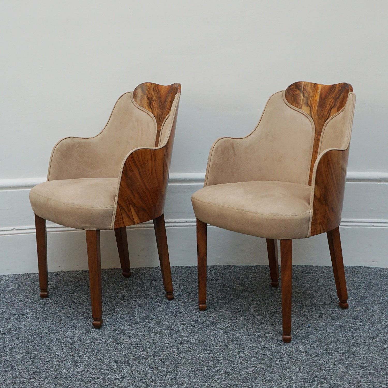 Art Deco Eight Seater Extendable Dining Suite by Heal's of London, Burr Walnut - Jeroen Markies Art Deco