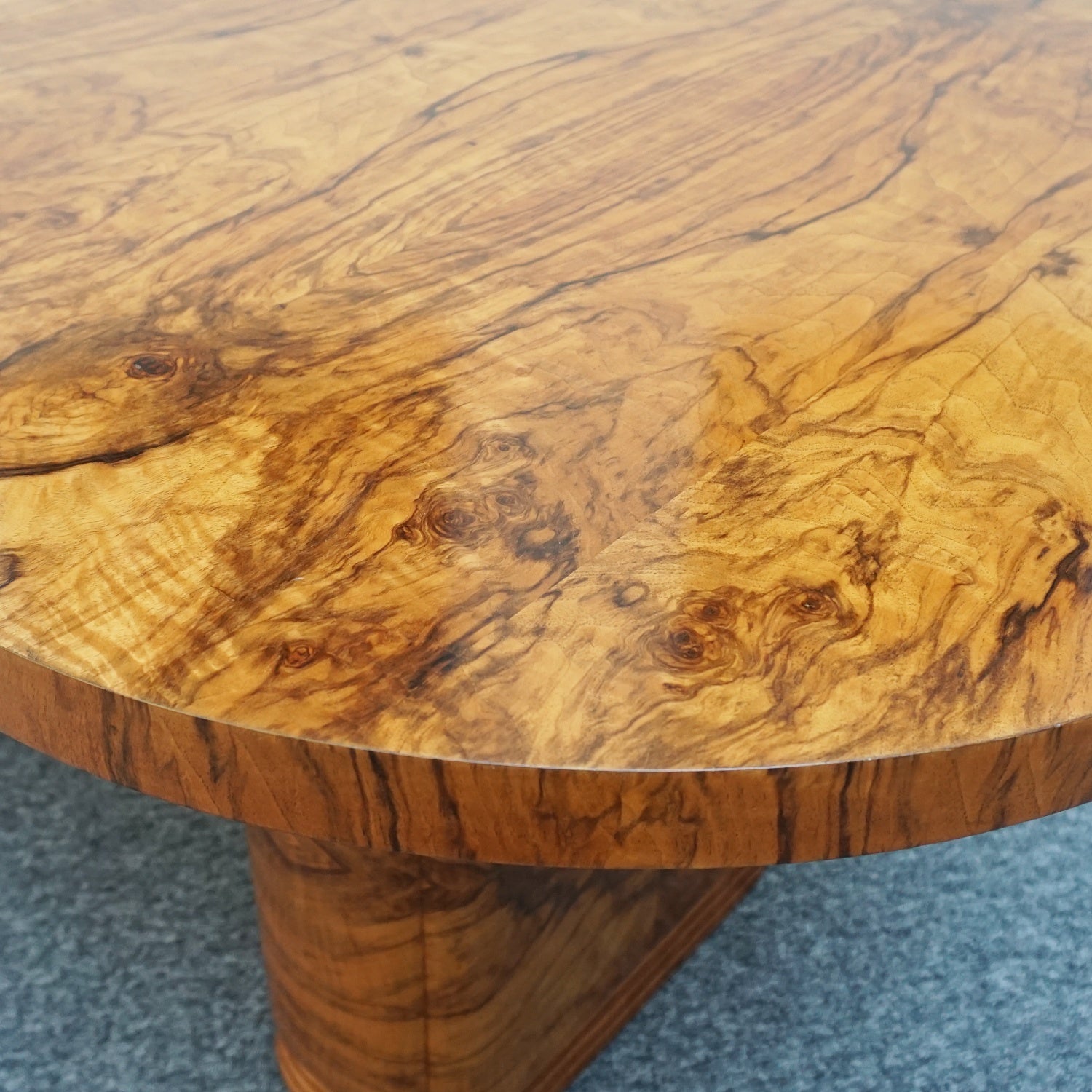 Art Deco Eight Seater Extendable Dining Suite by Heal's of London, Burr Walnut - Jeroen Markies Art Deco