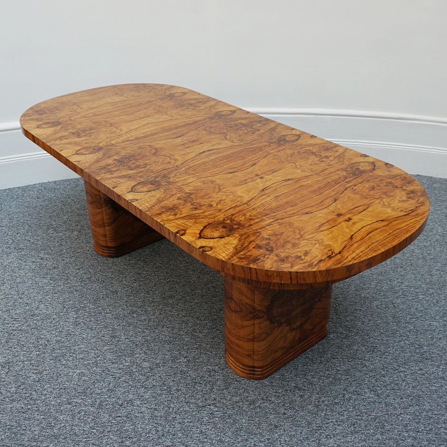 Art Deco Eight Seater Extendable Dining Suite by Heal's of London, Burr Walnut - Jeroen Markies Art Deco