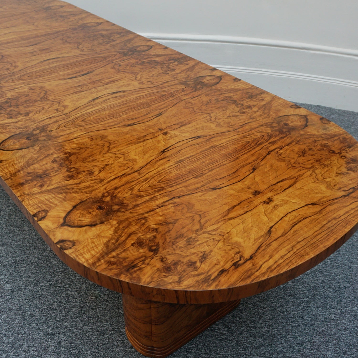 Art Deco Eight Seater Extendable Dining Suite by Heal's of London, Burr Walnut - Jeroen Markies Art Deco