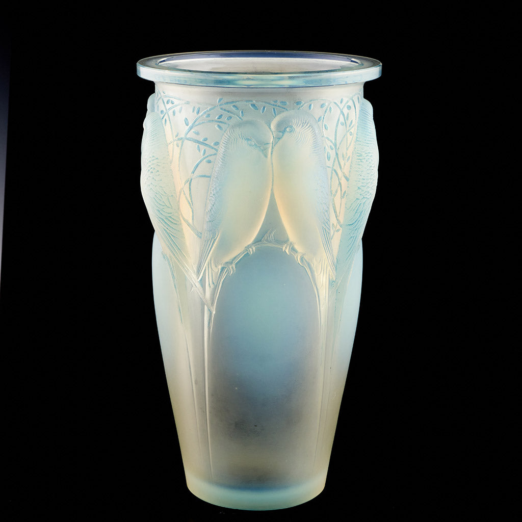 'Ceylan' Opalescent Glass Vase by Rene Lalique - Jeroen Markies Art Deco
