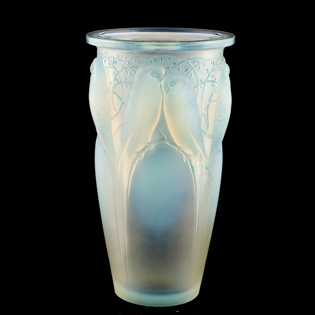 'Ceylan' Opalescent Glass Vase by Rene Lalique - Jeroen Markies Art Deco