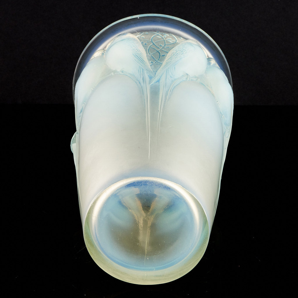 'Ceylan' Opalescent Glass Vase by Rene Lalique - Jeroen Markies Art Deco