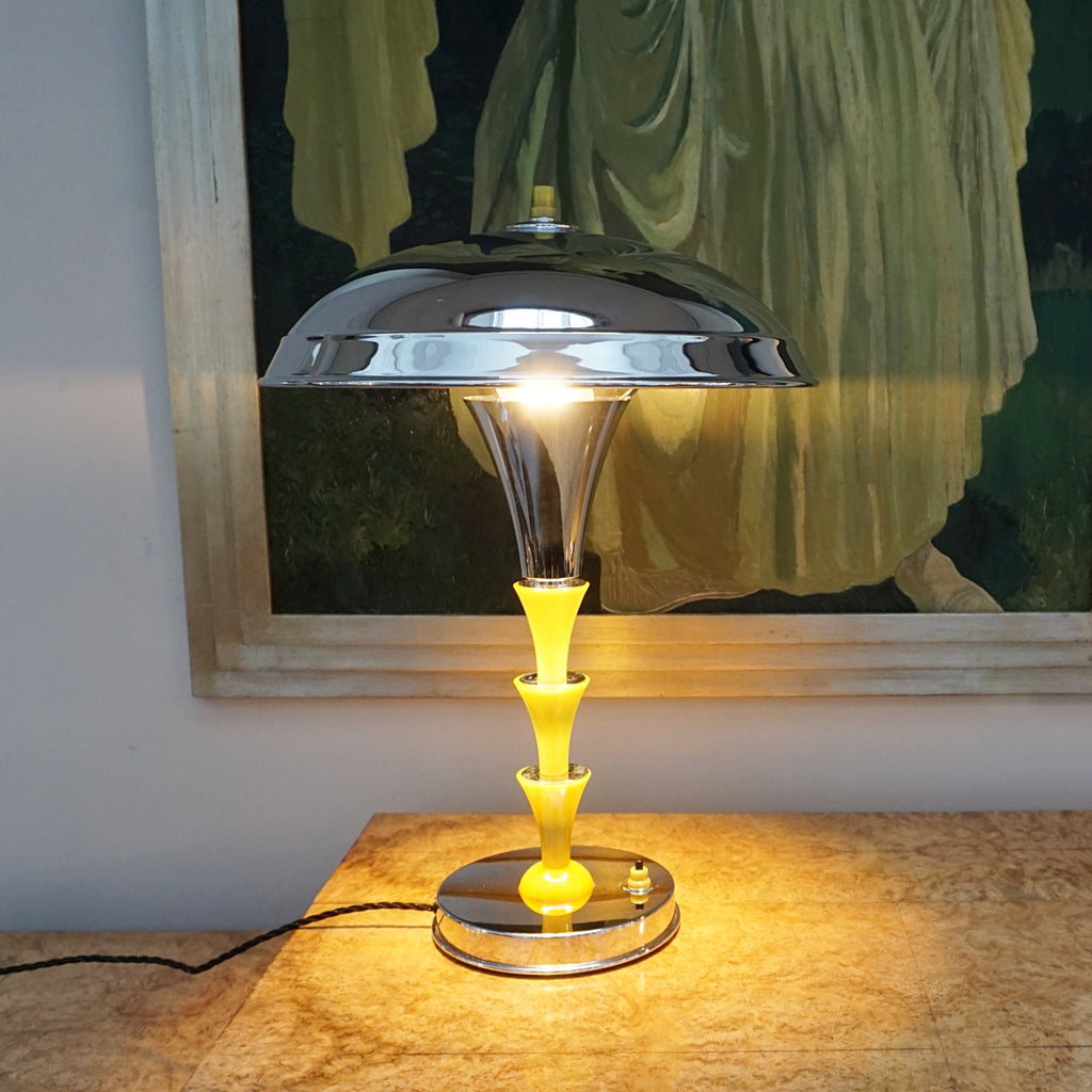 Art Deco Lamp - Jeroen Markies Art DecoArt Deco Lamp, mottled yellow and green bakelite fluted stem - Jeroen Markies Art Deco