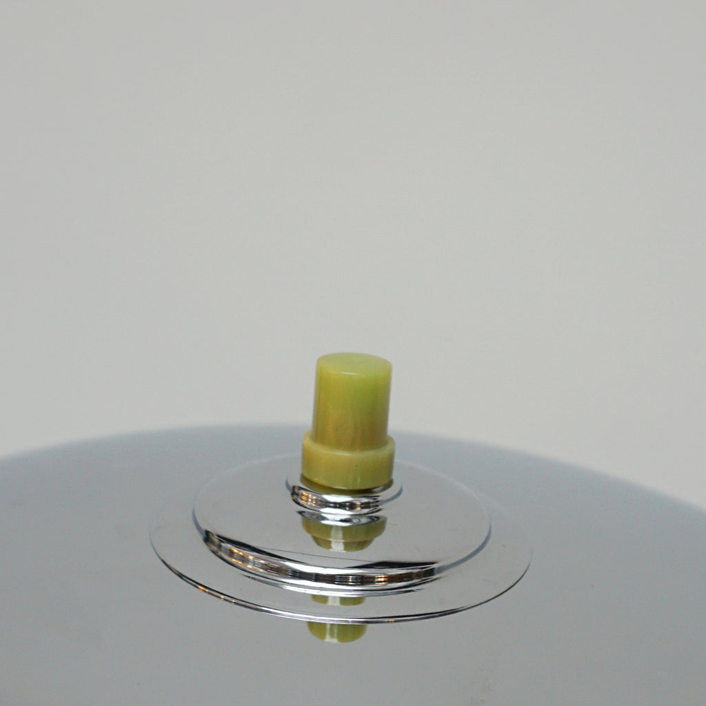 Art Deco Lamp - Jeroen Markies Art DecoArt Deco Lamp, mottled yellow and green bakelite fluted stem - Jeroen Markies Art Deco