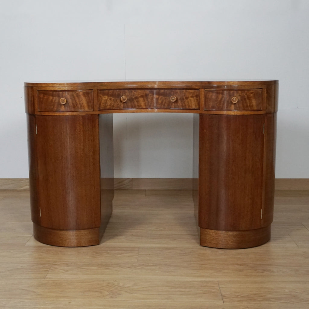 Kidney Desk
