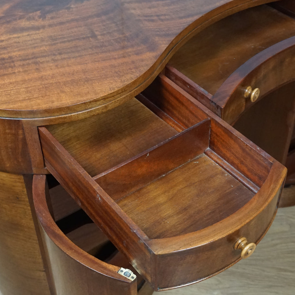 Kidney Desk