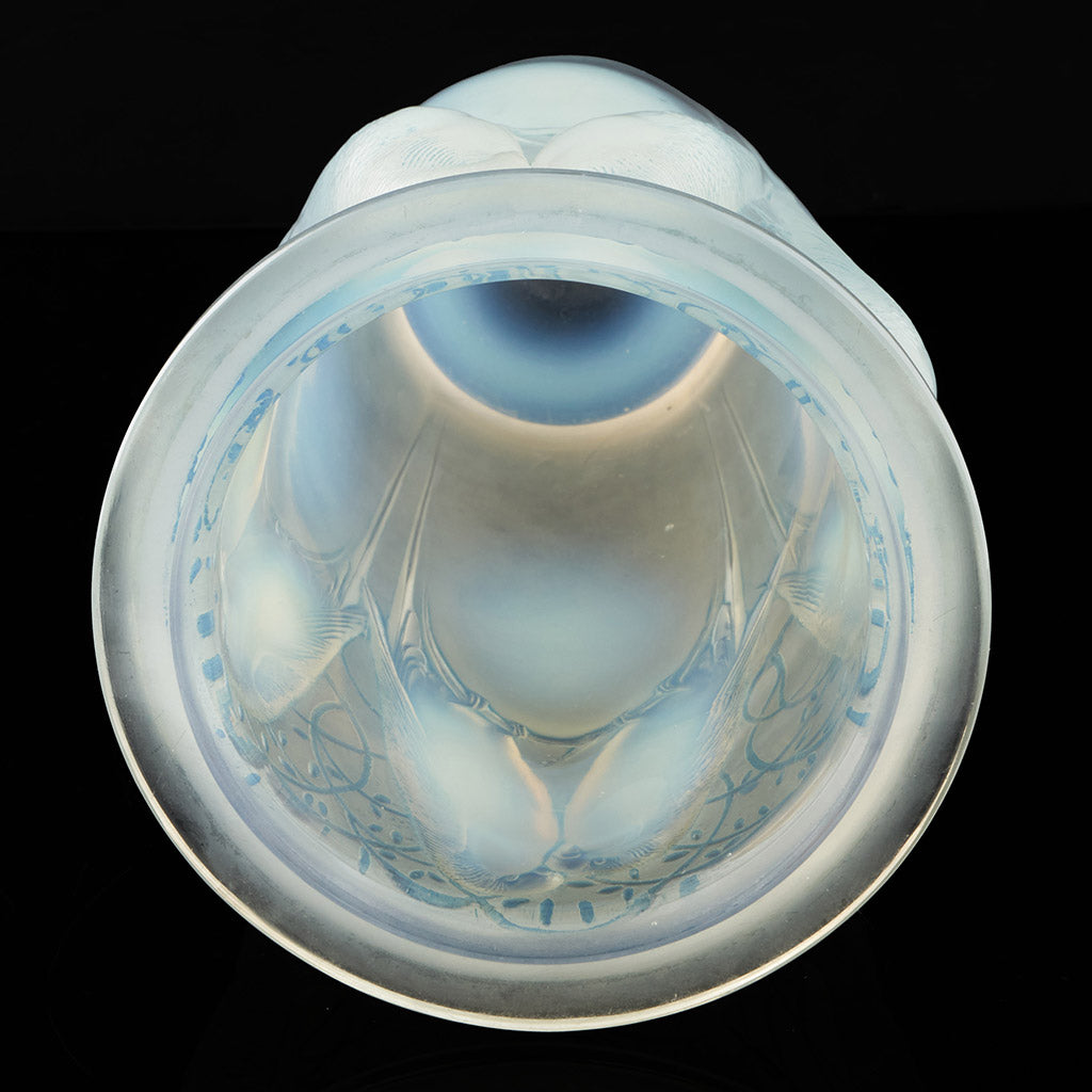 Excellent Example of a Ceylan Vase. by Rene Lalique introduced in 1930 - Jeroen Markies Art Deco