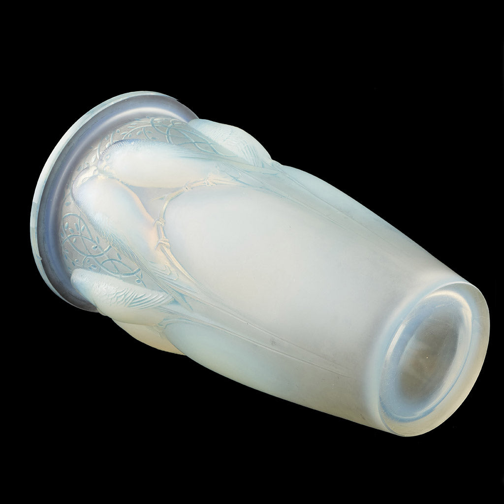 'Ceylan' Rene Lalique Opalescent Glass Vase - Jeroen Markies Art Deco