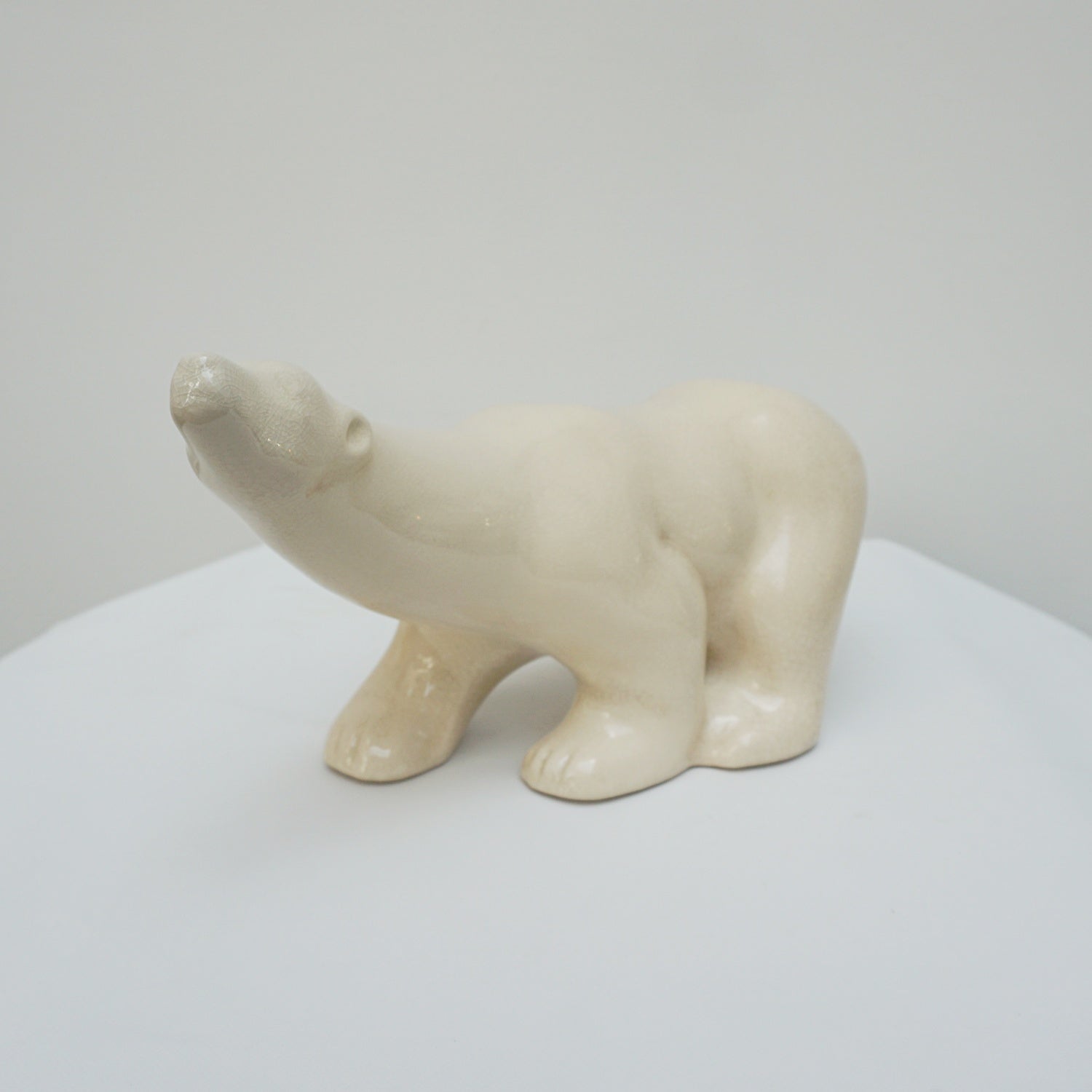 Striding Polar Bear - Jeroen Markies Art Deco