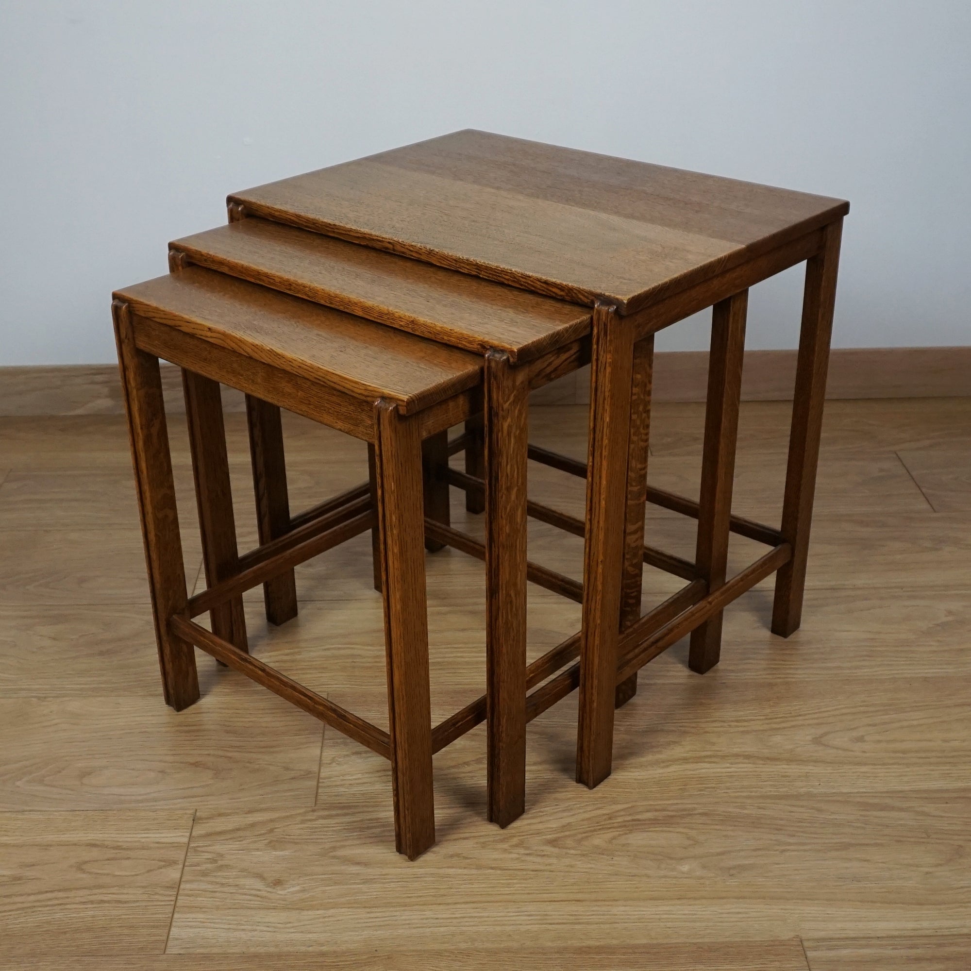 Arts & Crafts Oak Nest of Tables - Jeroen Markies Art Deco