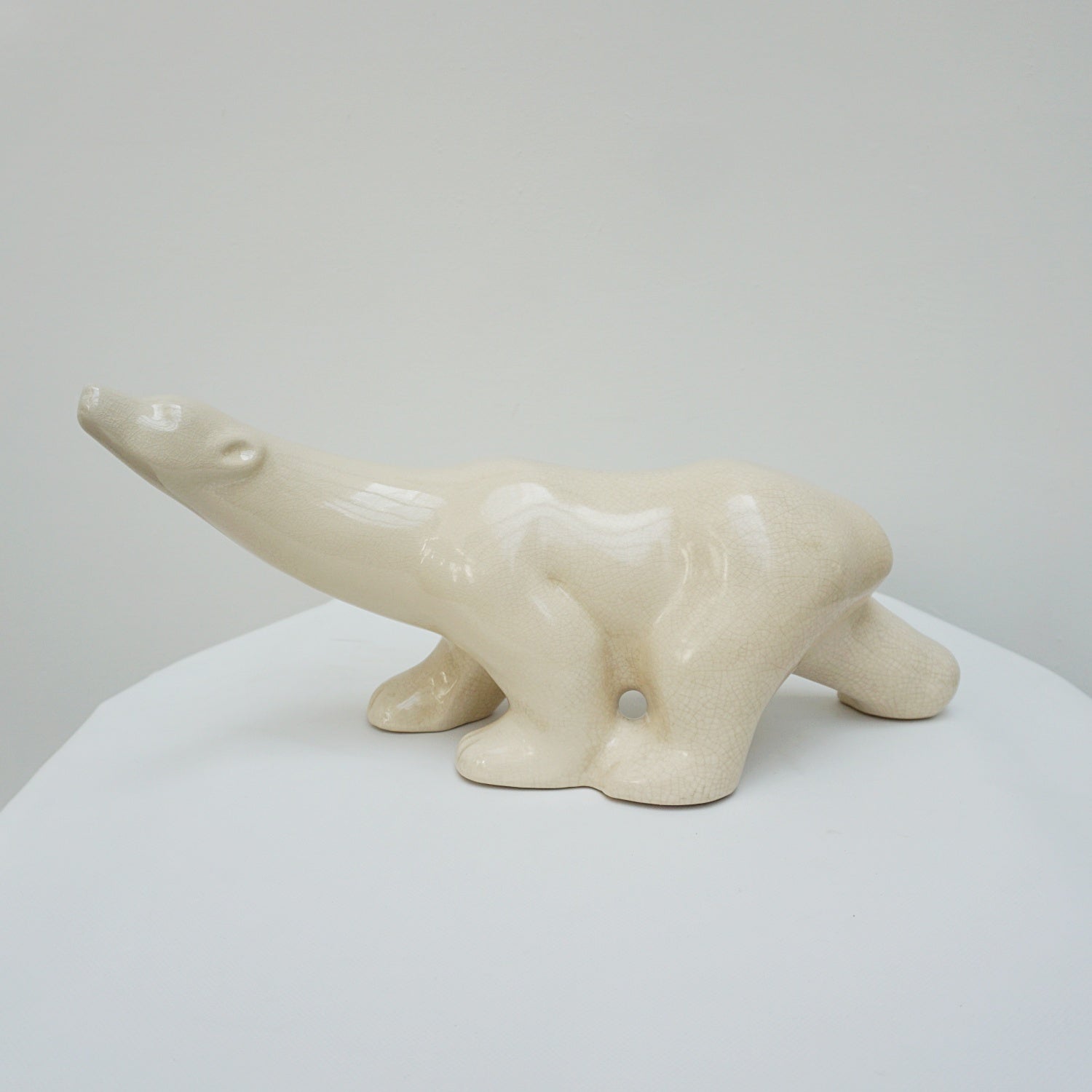 Striding Polar Bear - Jeroen Markies Art Deco
