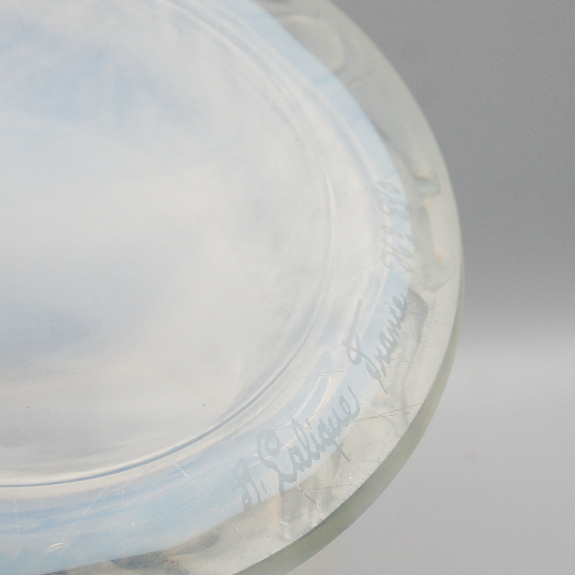 'Lutteurs' René Lalique Opalscent Glass Vase