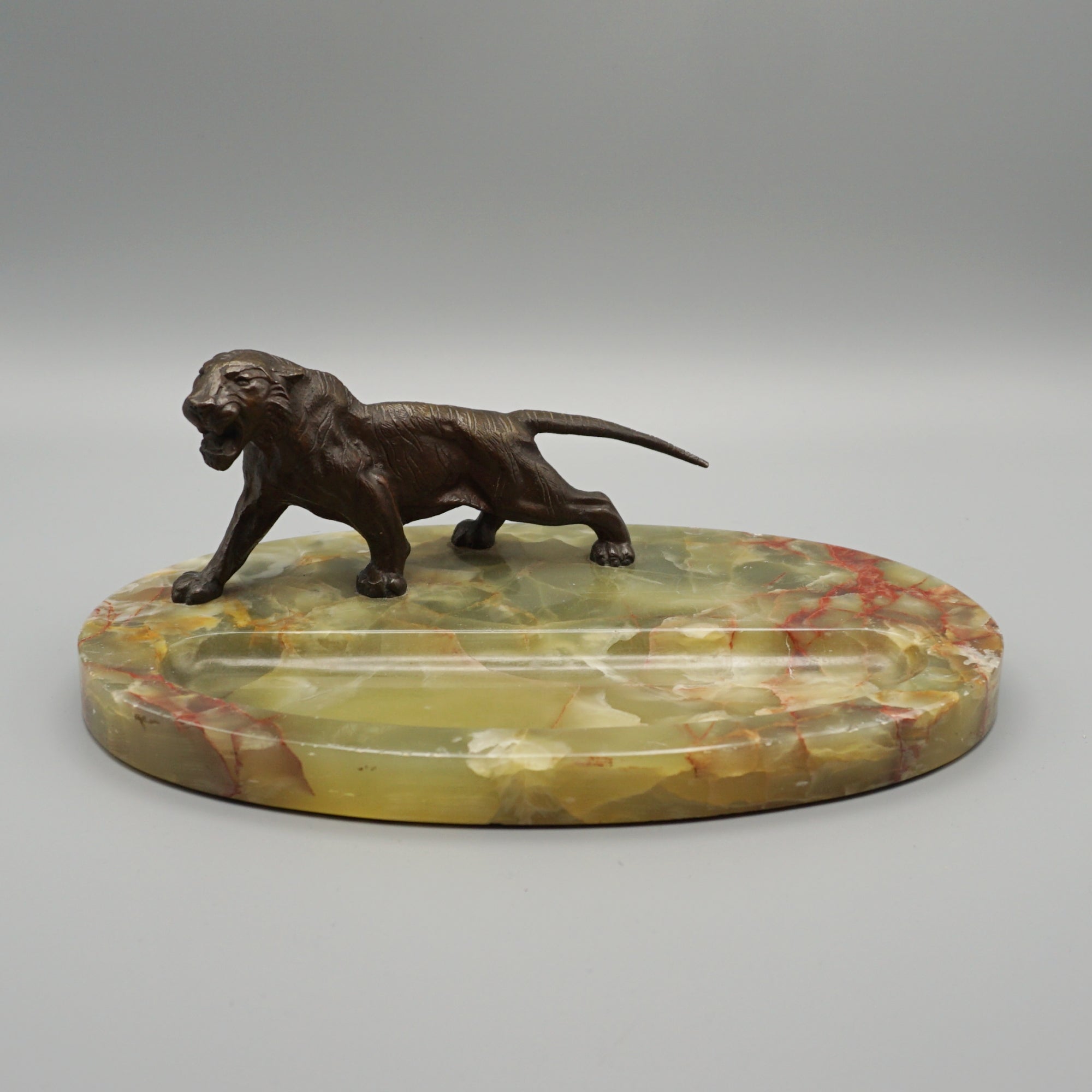 Art Deco Pin Tray with Bronze Prowling Tiger Over an Onyx Base - Jeroen Markies Art Deco