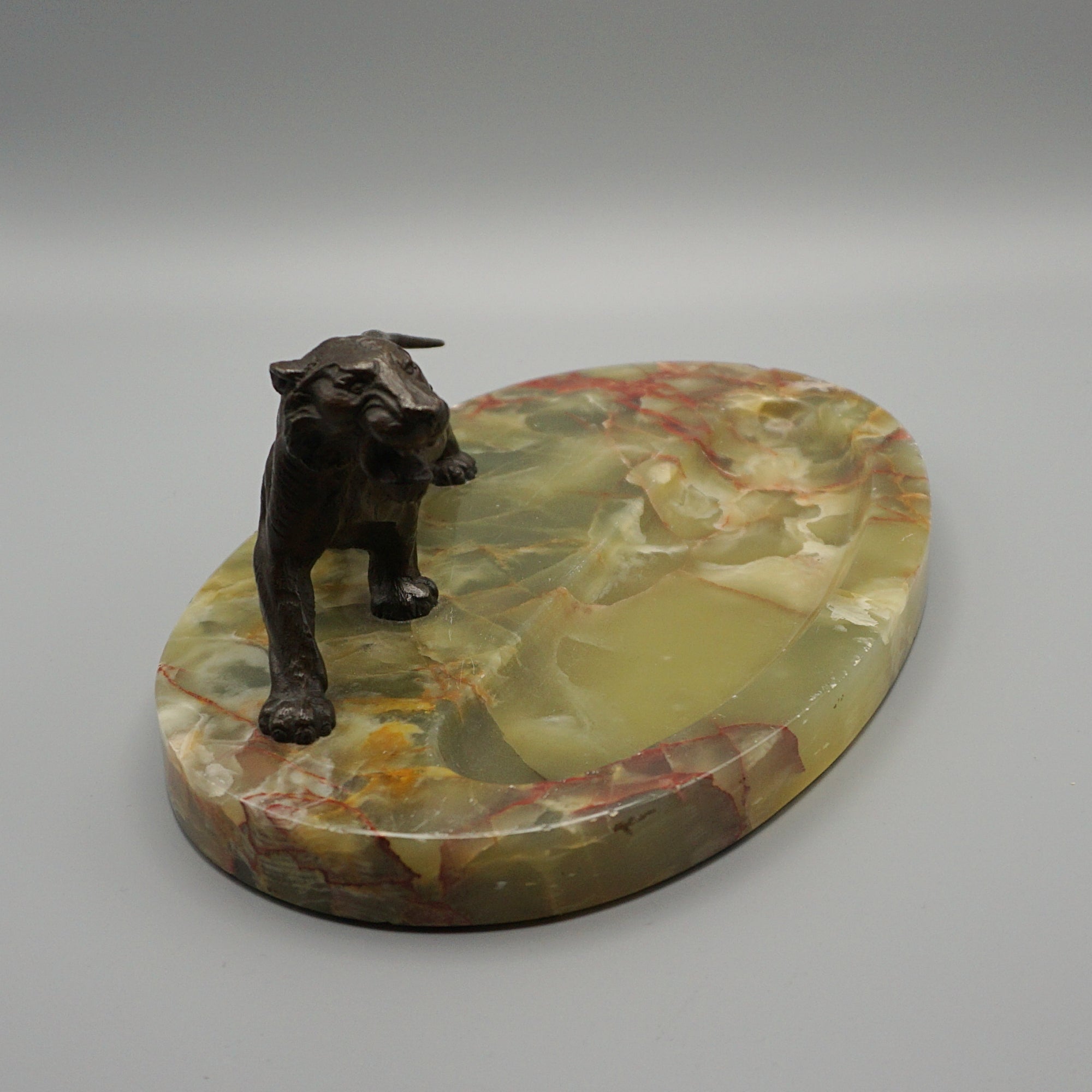 Art Deco Pin Tray with Bronze Prowling Tiger Over an Onyx Base - Jeroen Markies Art Deco