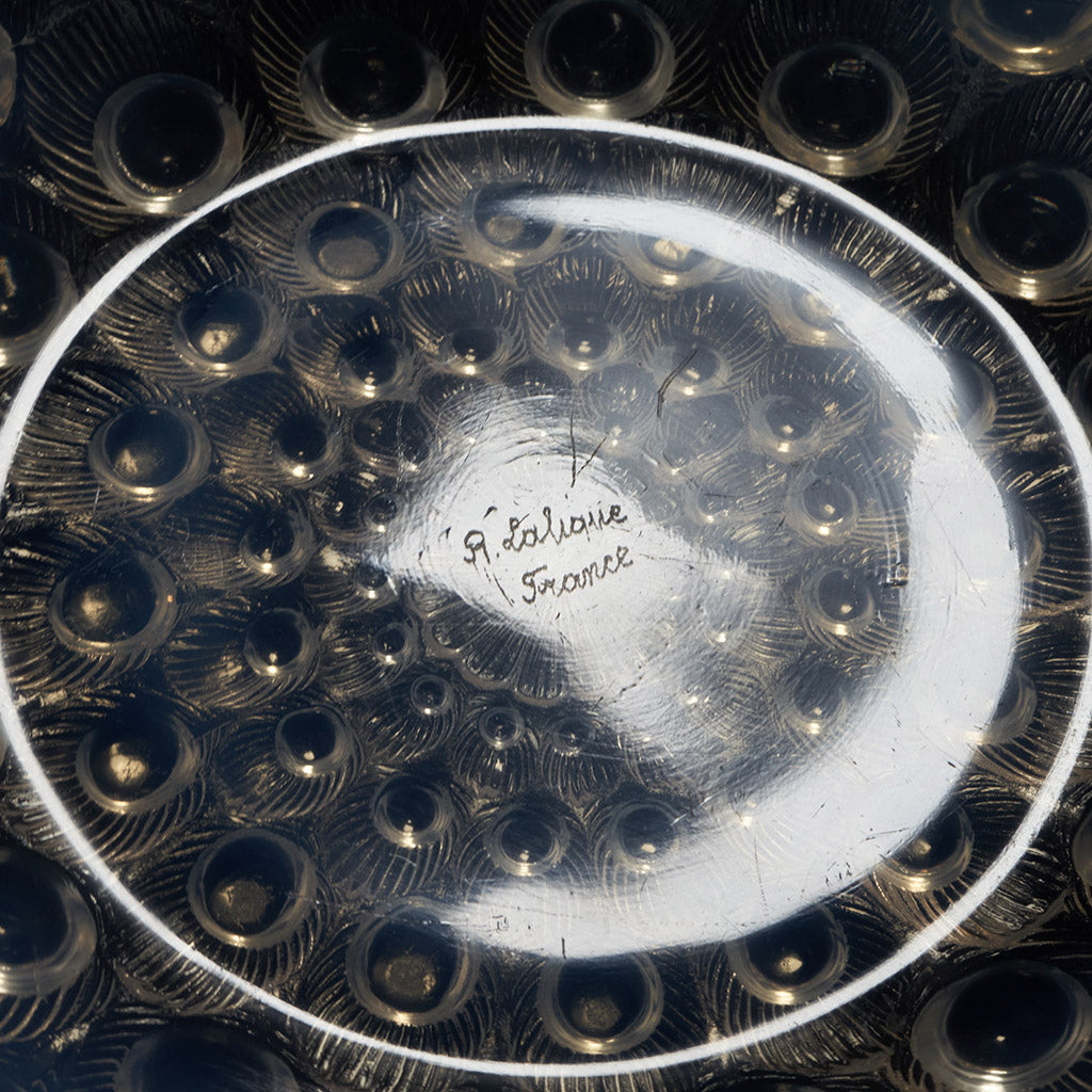 Plumes de Paon Coupe Ouverte a Peacock Feather Design Blue Opalescent Glass Plate by Rene Lalique - Jeroen Markies Art Deco