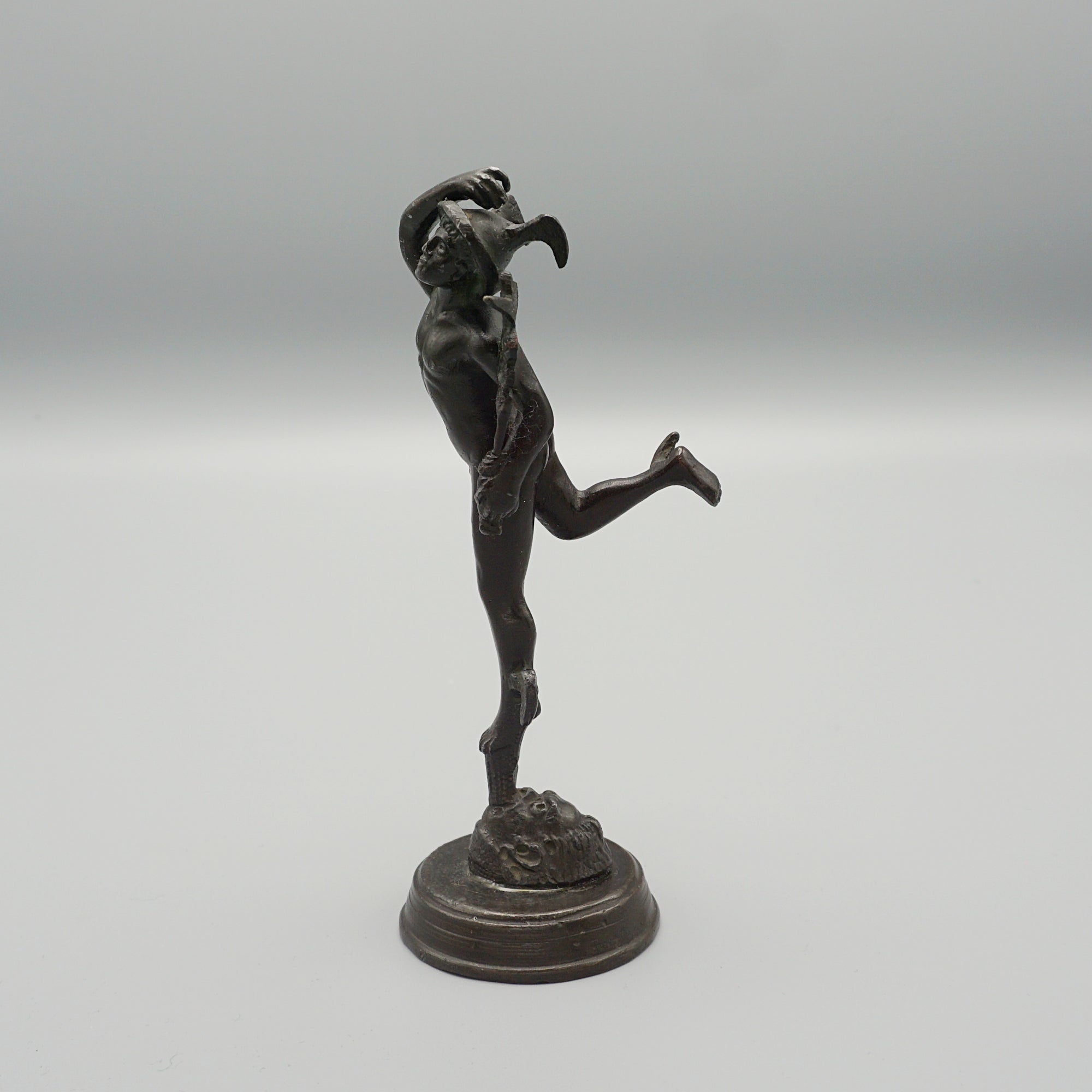 Late 19th Century Bronze Figure of Hermes - Jeroen Markies Art Deco