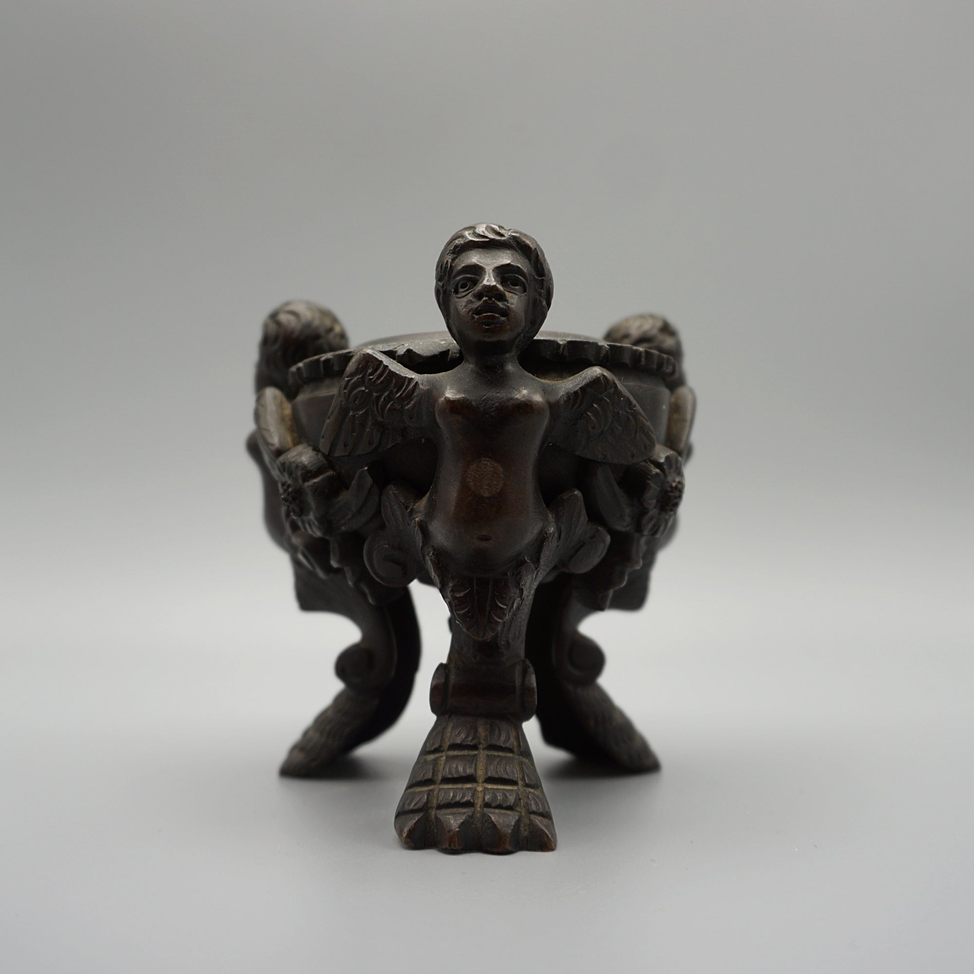 Napoleon III Bronze Inkwell Encrier with Eagle and Winged Cherubs - Jeroen Markies Art Deco