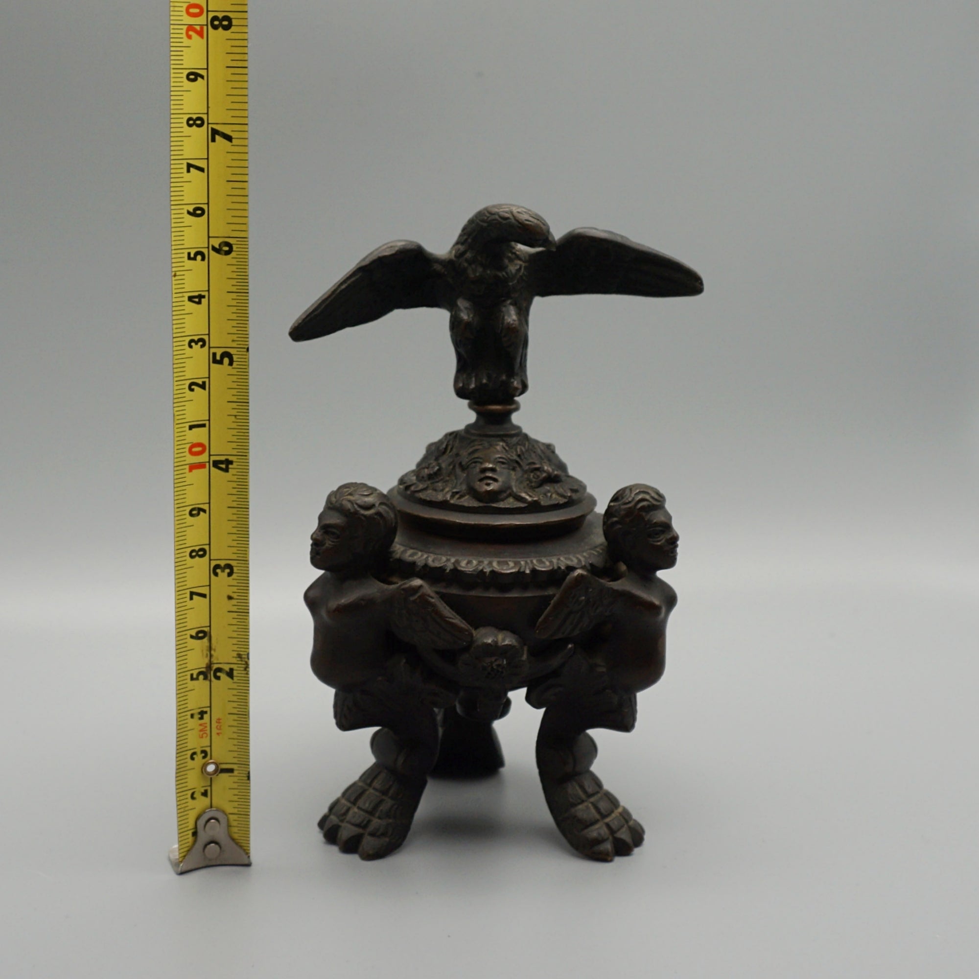 Napoleon III Bronze Inkwell Encrier with Eagle and Winged Cherubs - Jeroen Markies Art Deco