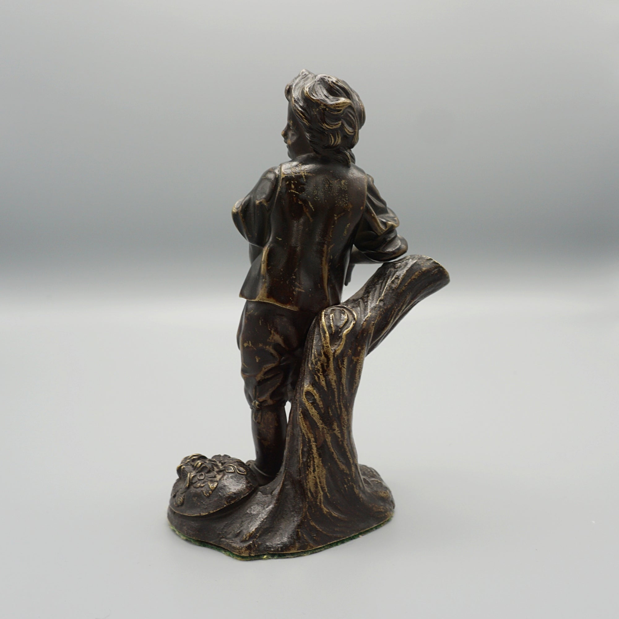 Late 19th Century Bronze Study of a young Farm Boy - Jeroen Markies Art Deco