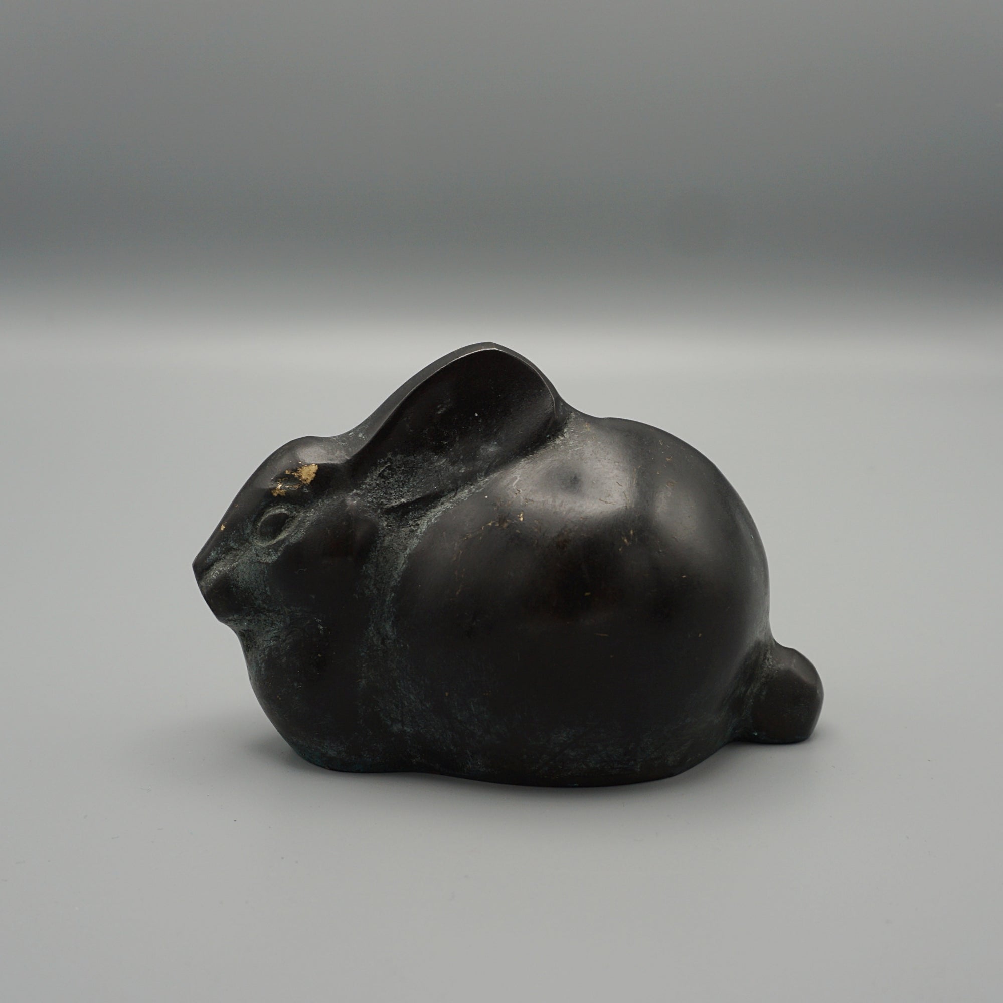 Early 20th Century Japanese Hand Cast Bronze Rabbit - Jeroen Markies Art Deco