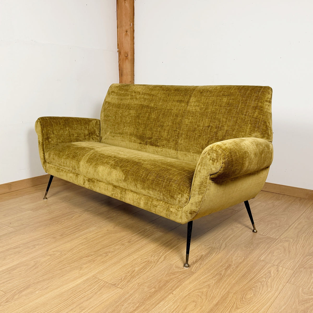 Gigi Radice for Minotti Mid-Century Italian Sofa - Markies Antiques Ltd