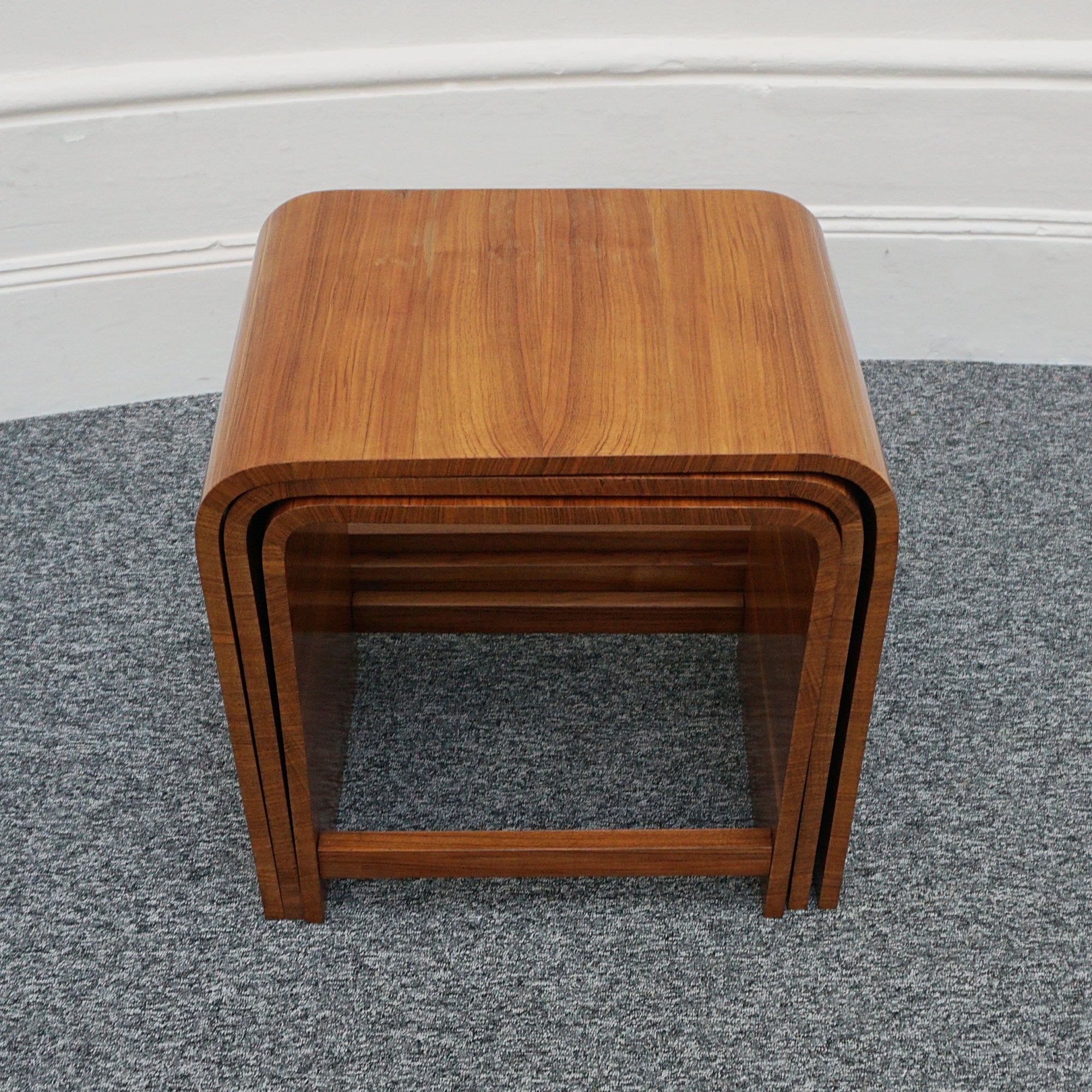 Figured Walnut Art Deco Nest of Tables - Jeroen Markies Art Deco