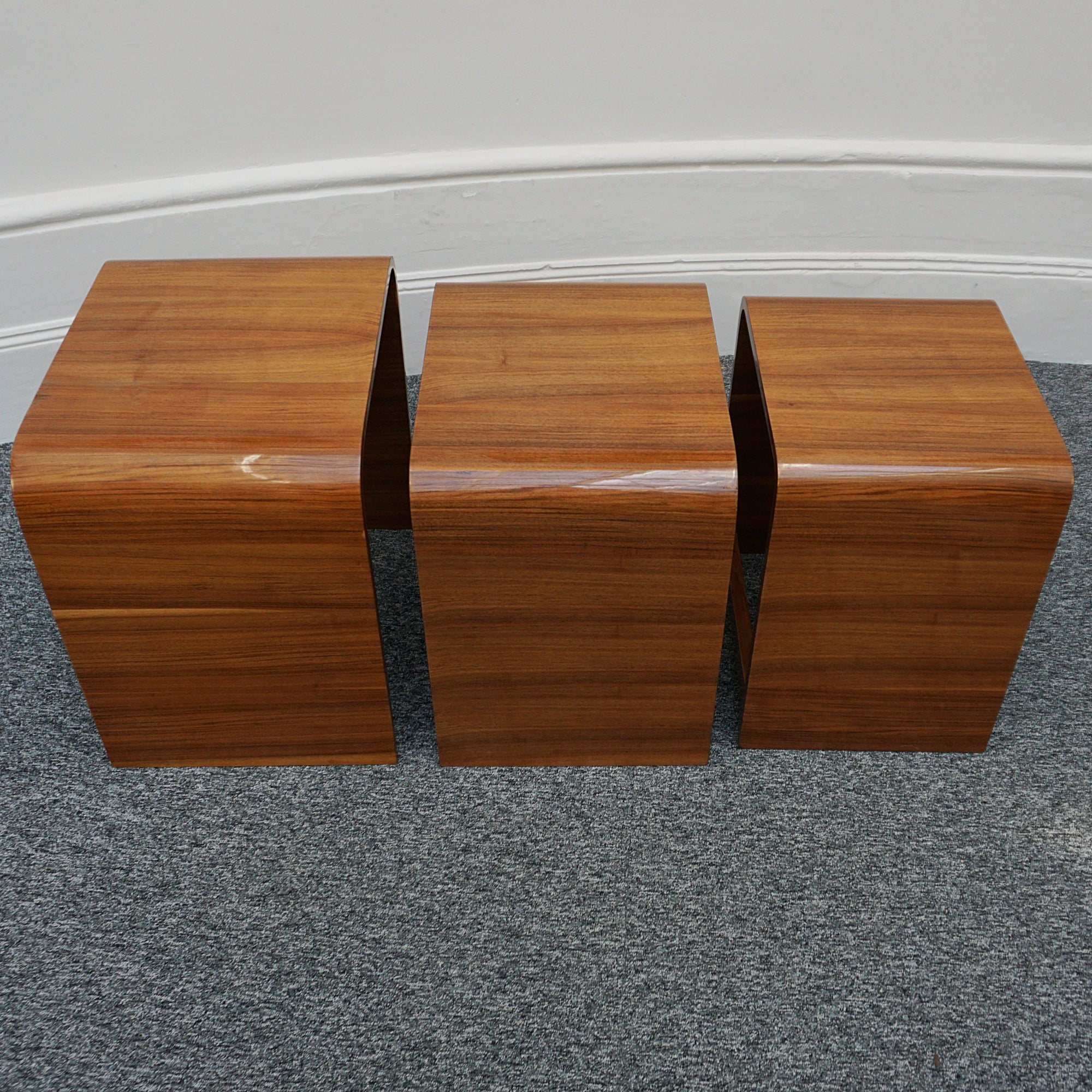 Figured Walnut Art Deco Nest of Tables - Jeroen Markies Art Deco