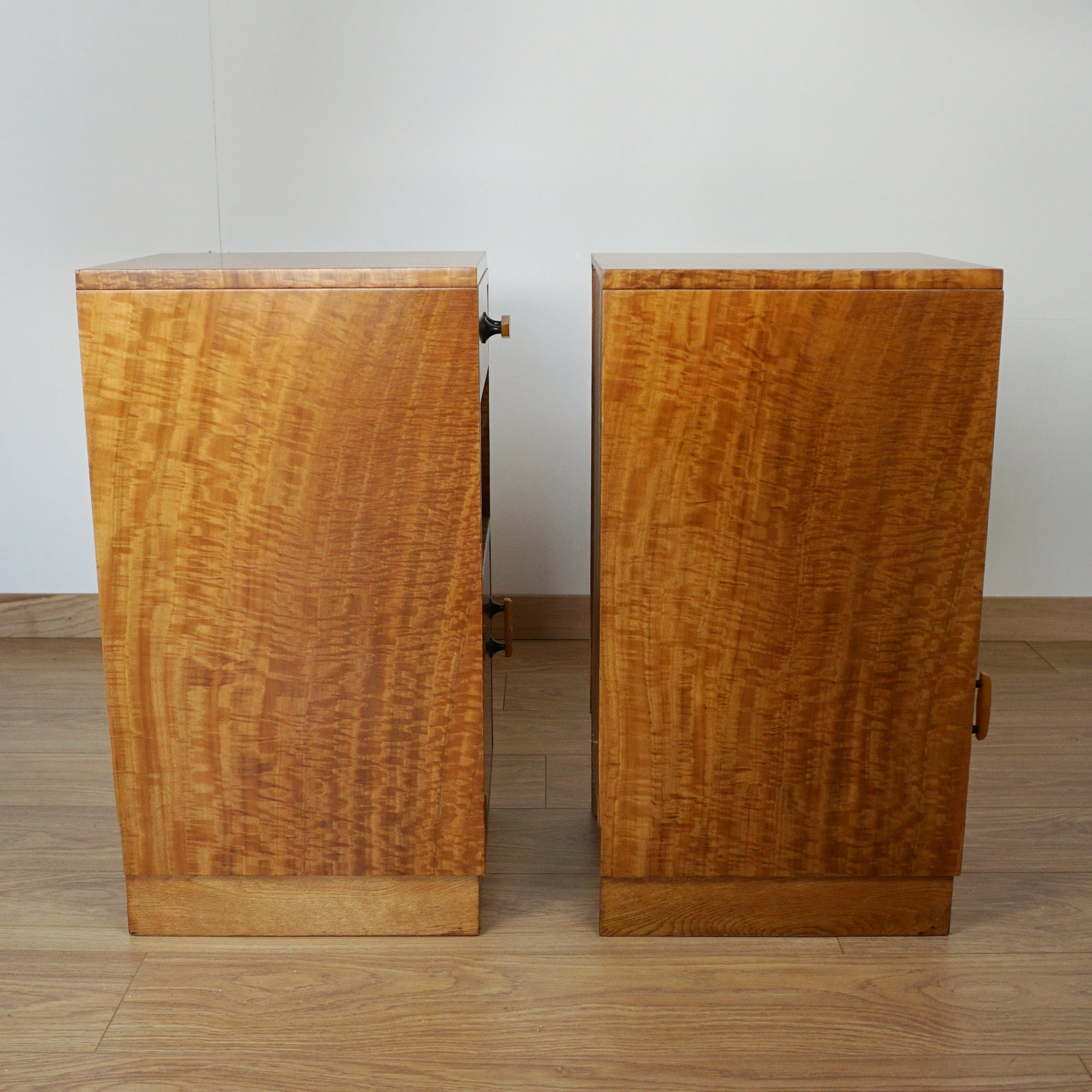 Pair of Art Deco Bedside Cabinets - Jeroen Markies Art Deco