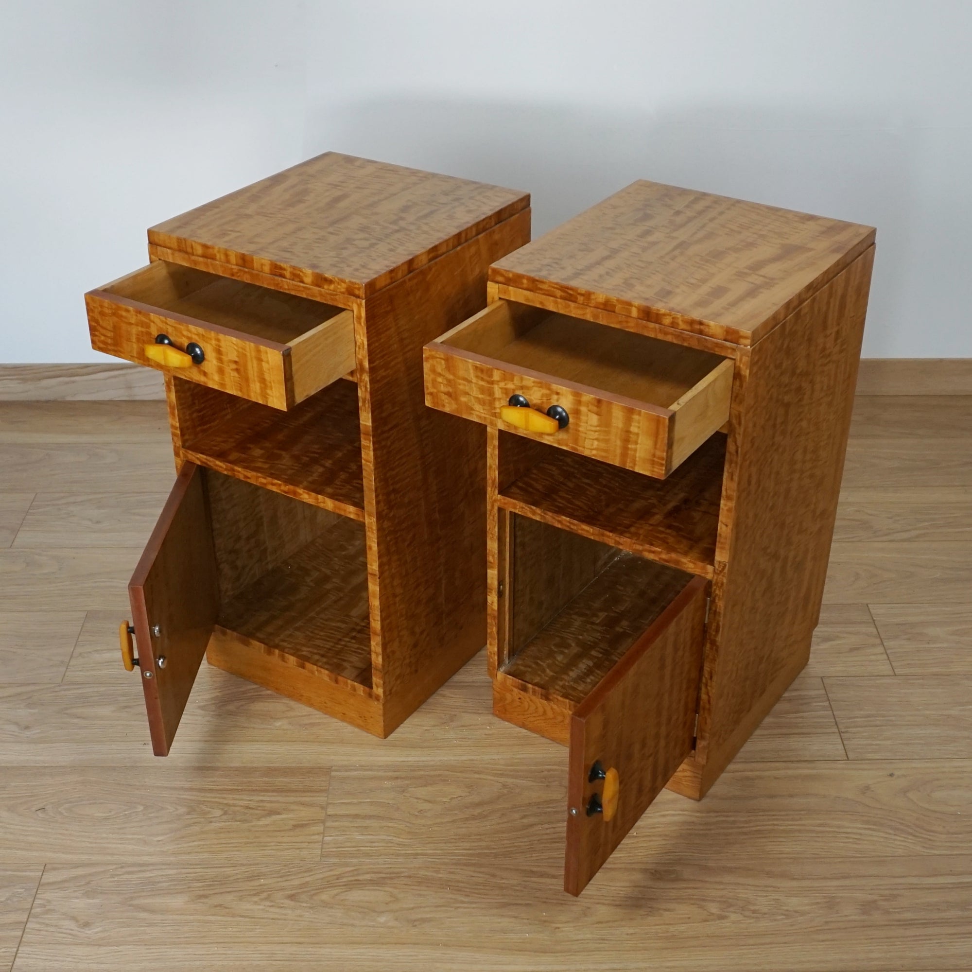 Pair of Art Deco Bedside Cabinets - Jeroen Markies Art Deco