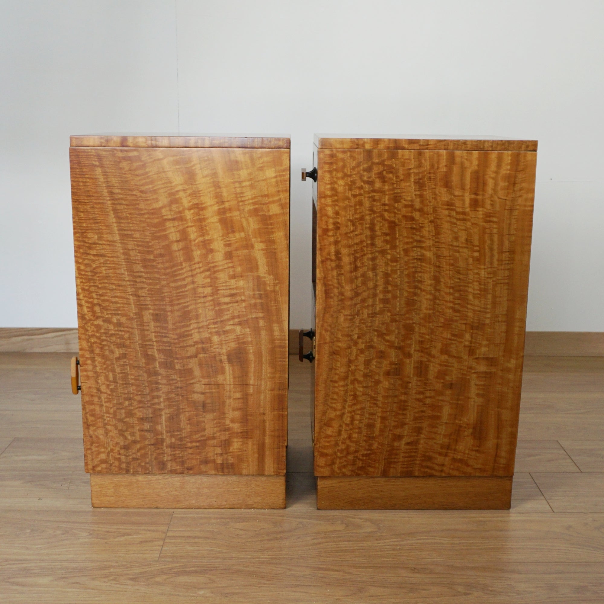 Pair of Art Deco Bedside Cabinets - Jeroen Markies Art Deco