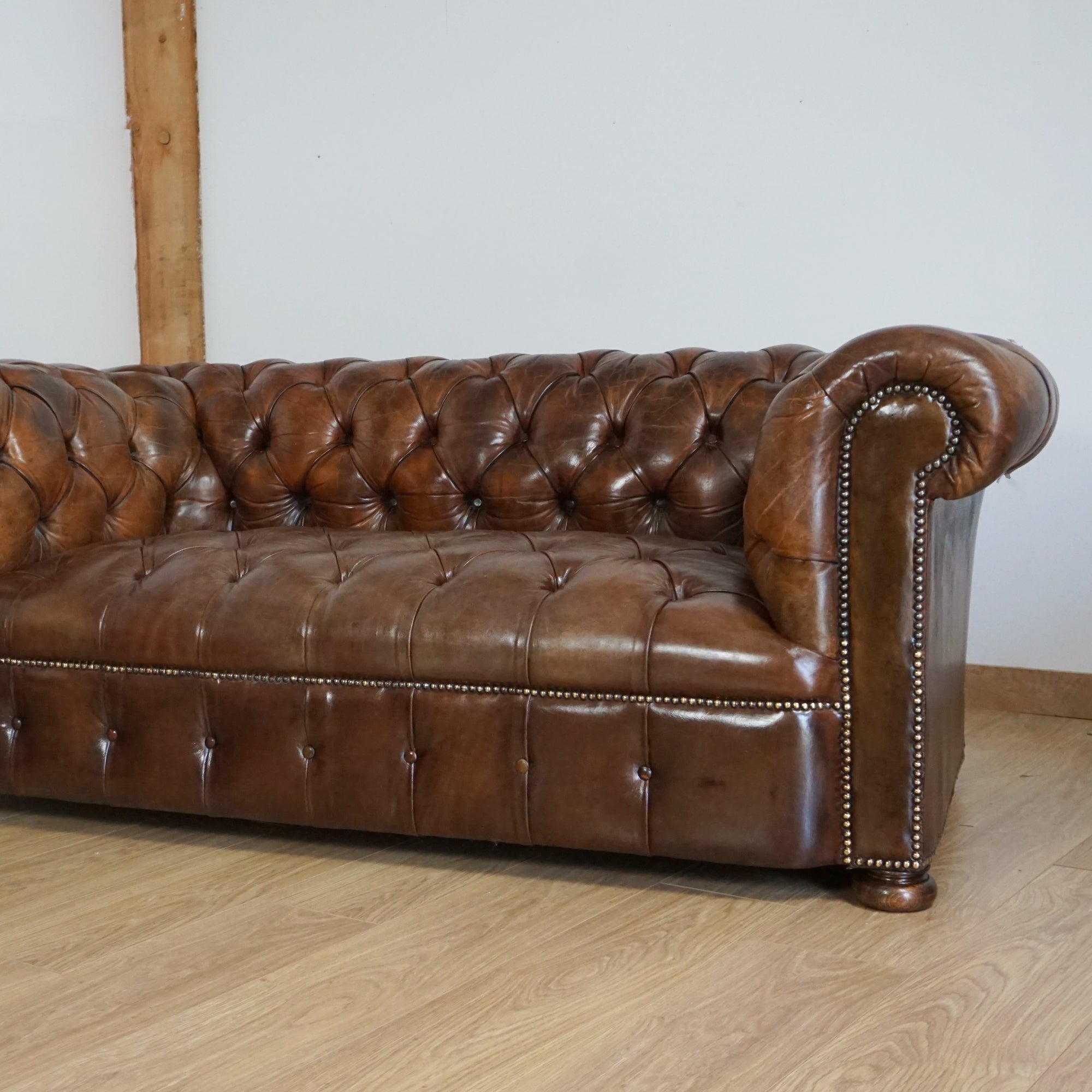 Pair of 1920's Leather upholstered chesterfield sofa's - Jeroen Markies Art Deco