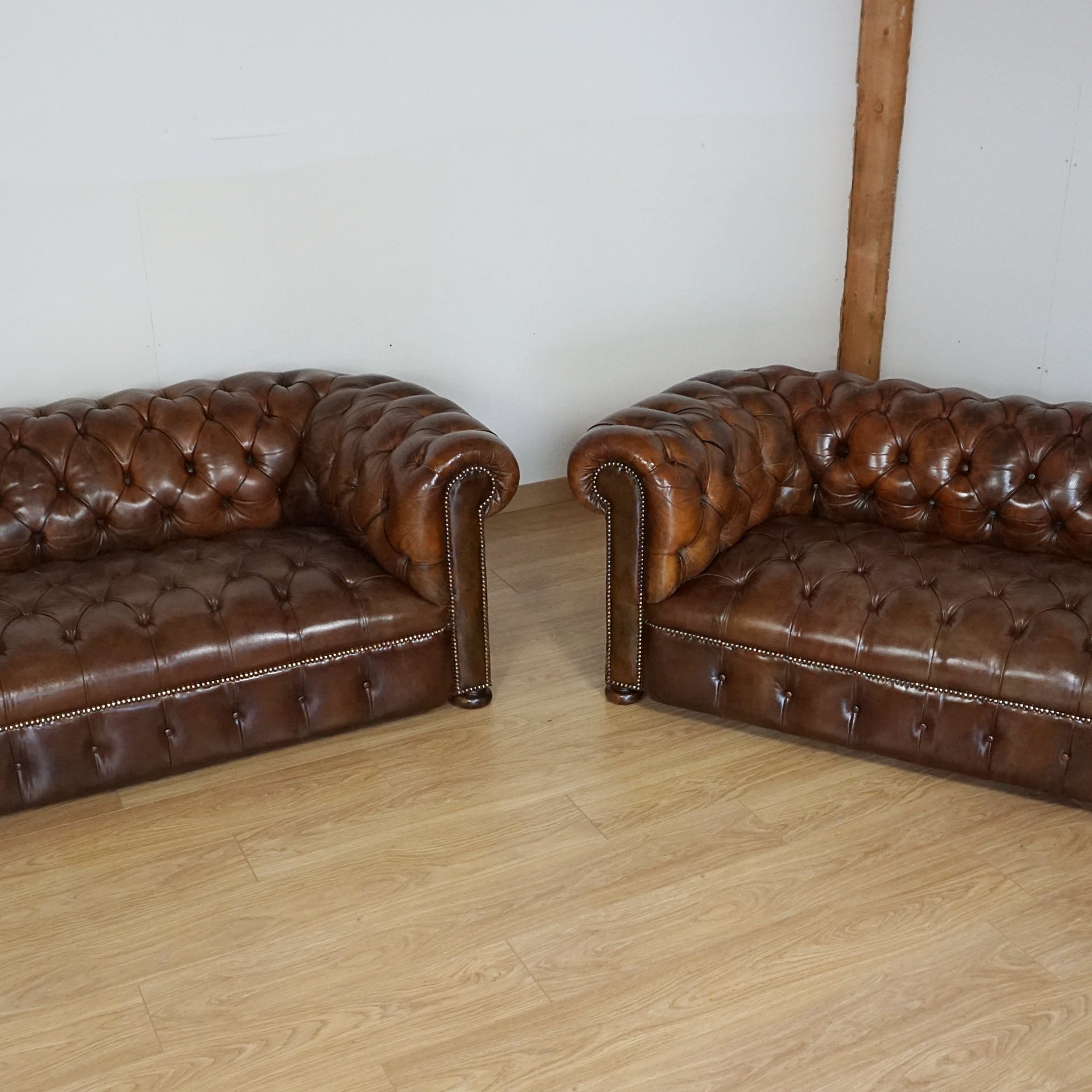 Pair of 1920's Leather upholstered chesterfield sofa's - Jeroen Markies Art Deco