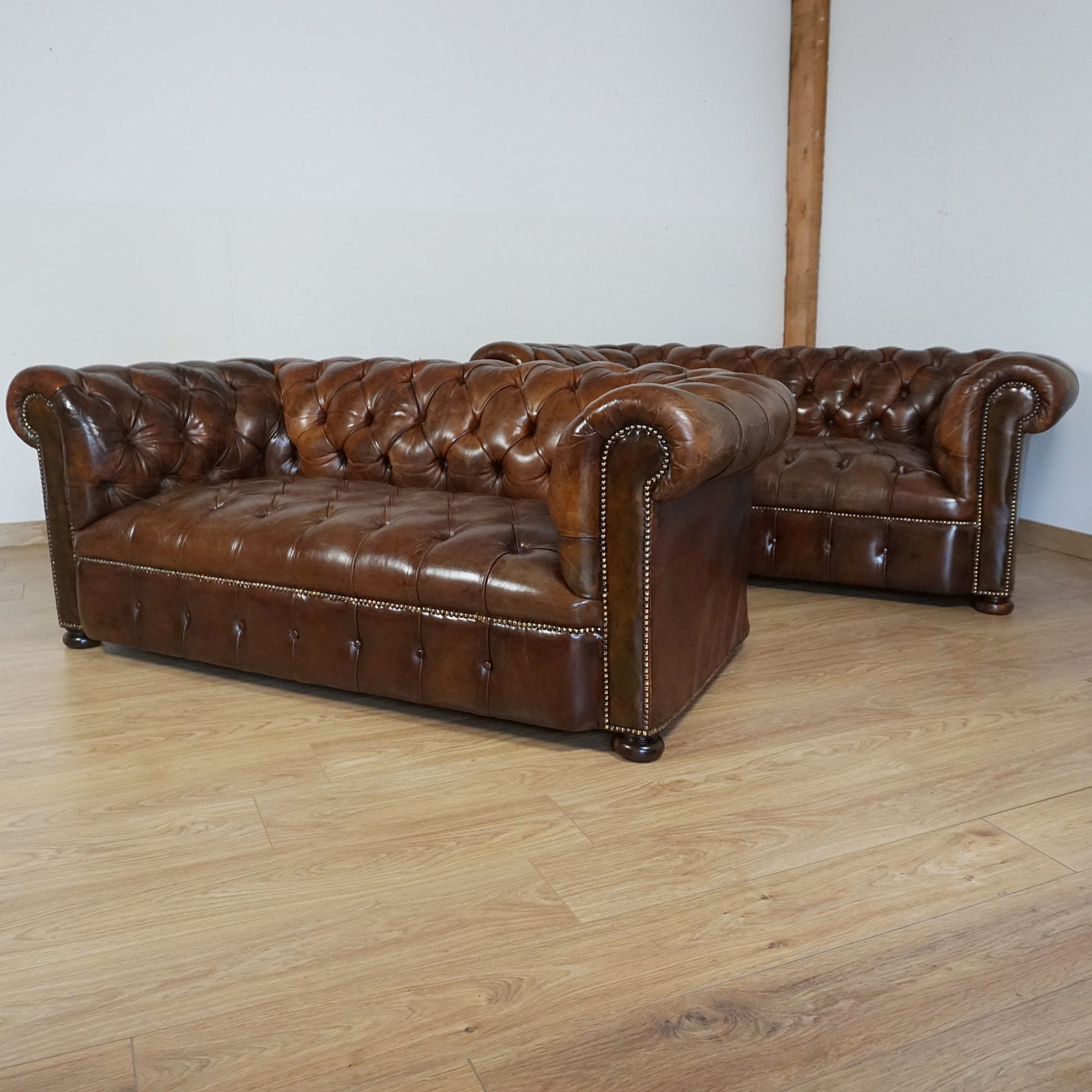 Pair of 1920's Leather upholstered chesterfield sofa's - Jeroen Markies Art Deco