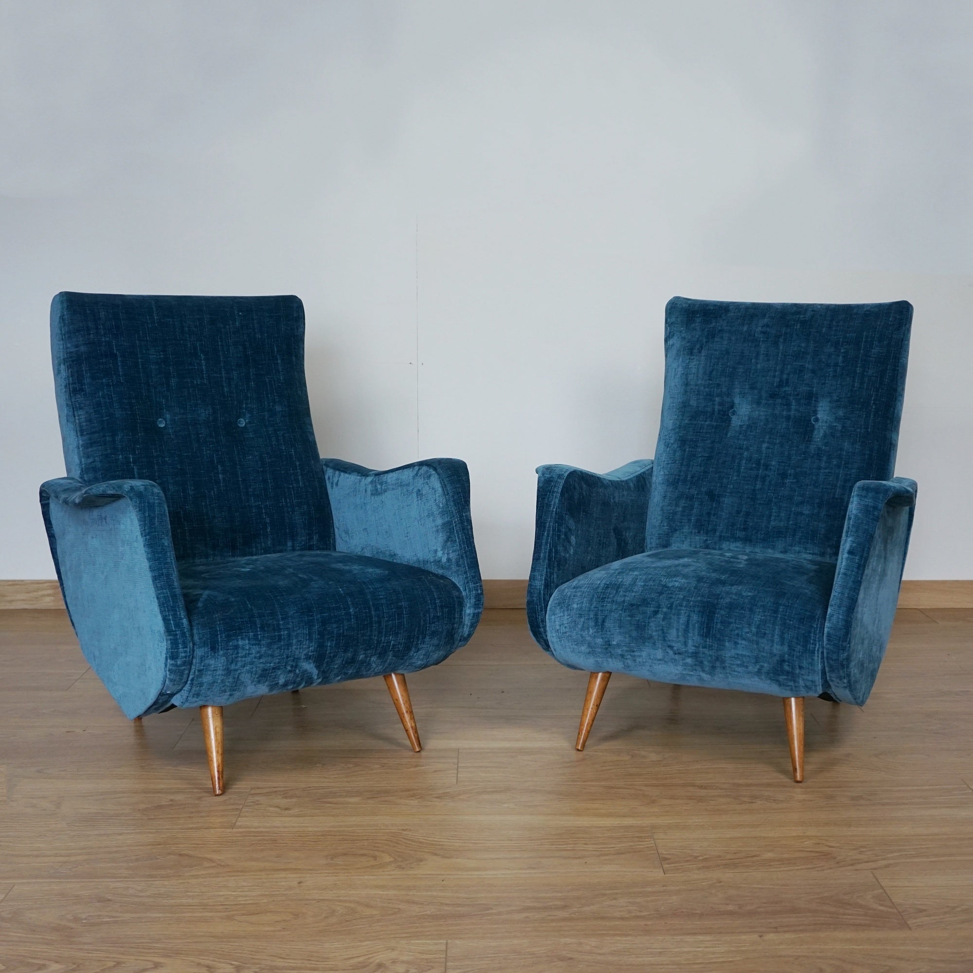 Mid-Century Chairs Attributed to Gio Ponti - Jeroen Markies Art Deco