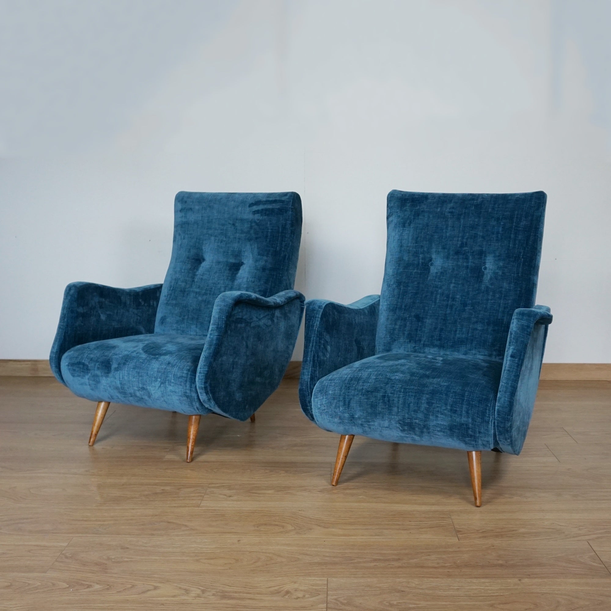 Mid-Century Chairs Attributed to Gio Ponti - Jeroen Markies Art Deco