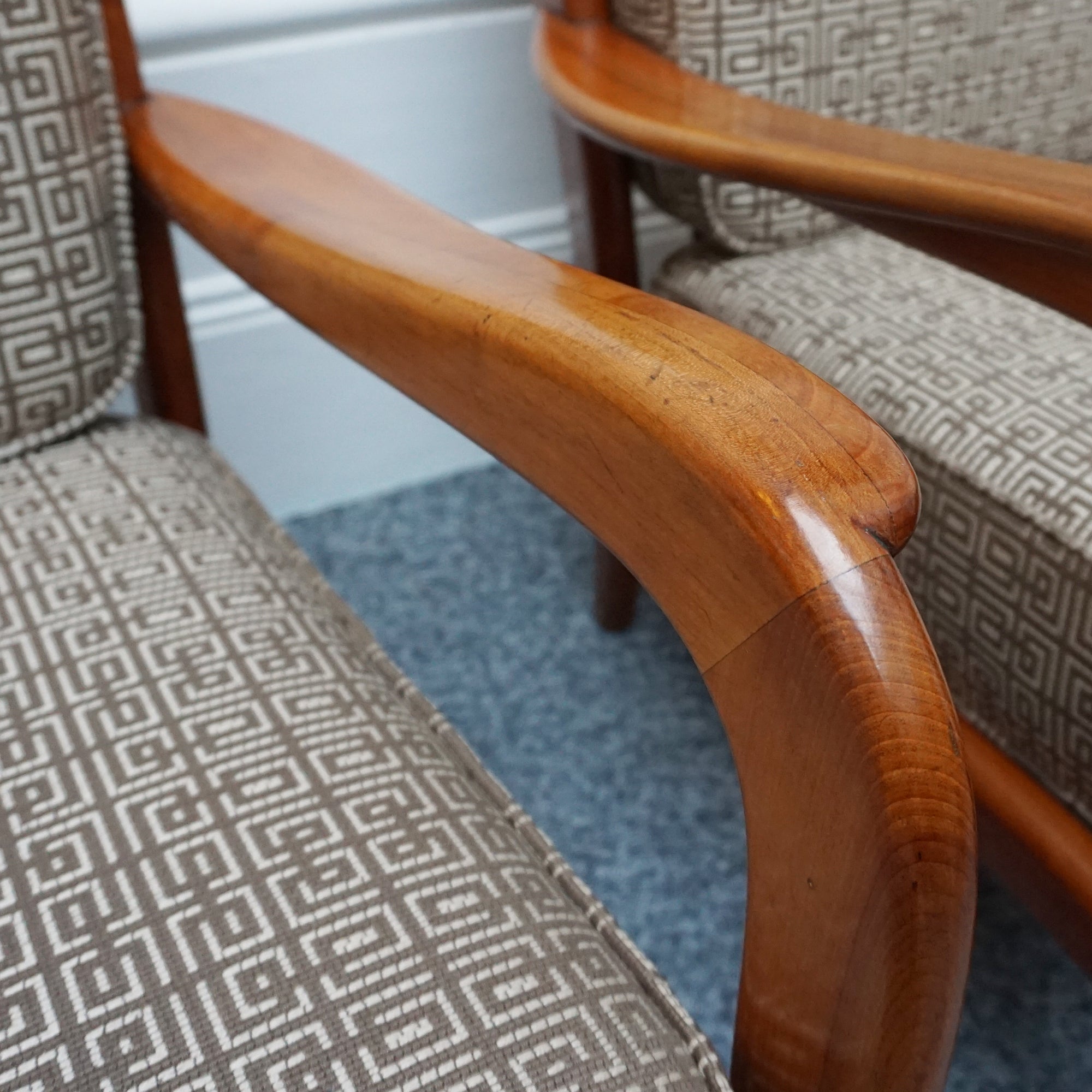 Vintage Pair of Italian Armchairs Designed by Paolo Buffa Circa 1950 Cherry Wood - Jeroen Markies Art Deco