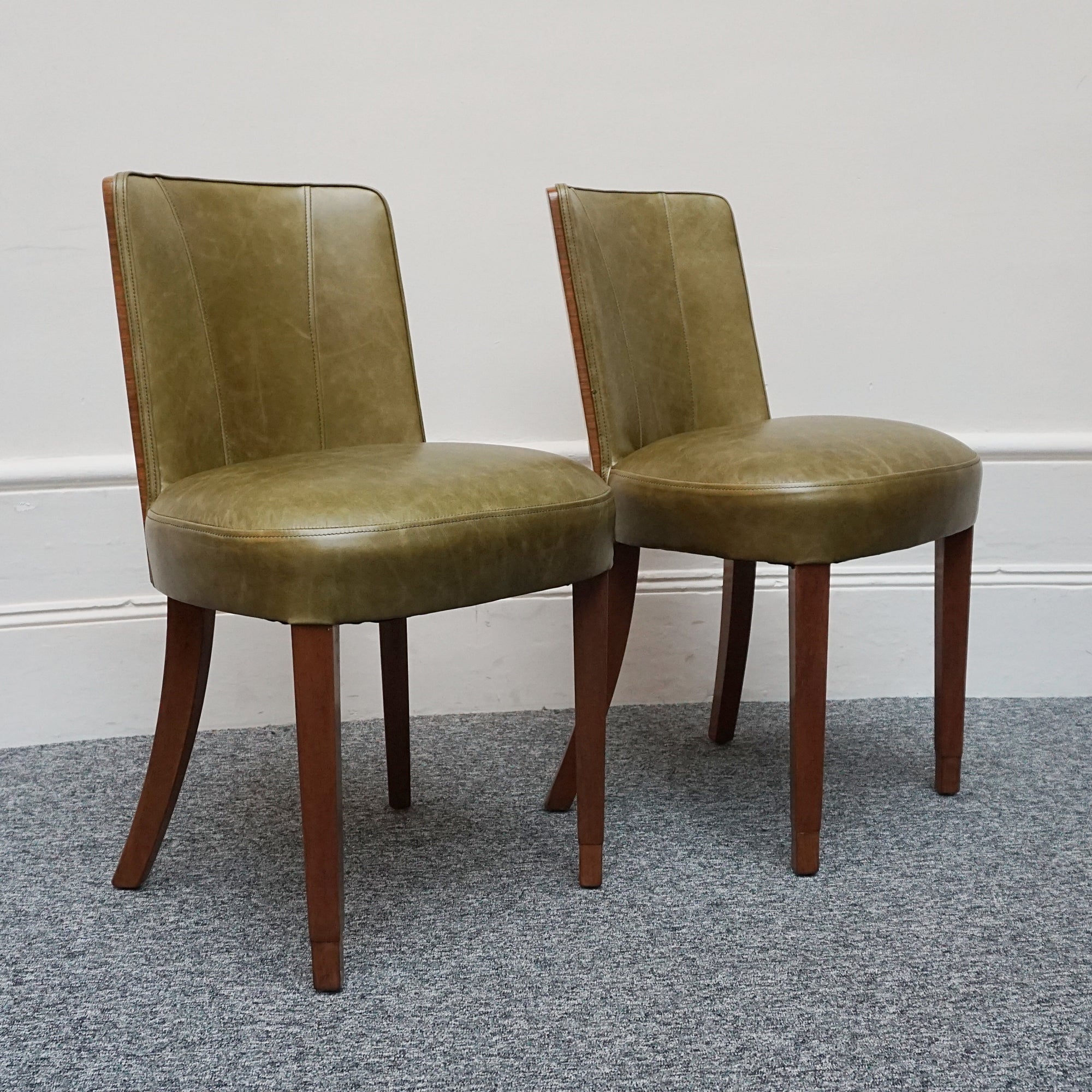 Vintage Pair of Art Deco Side Chairs in Walnut and Green Leather - Jeroen Markies Art Deco