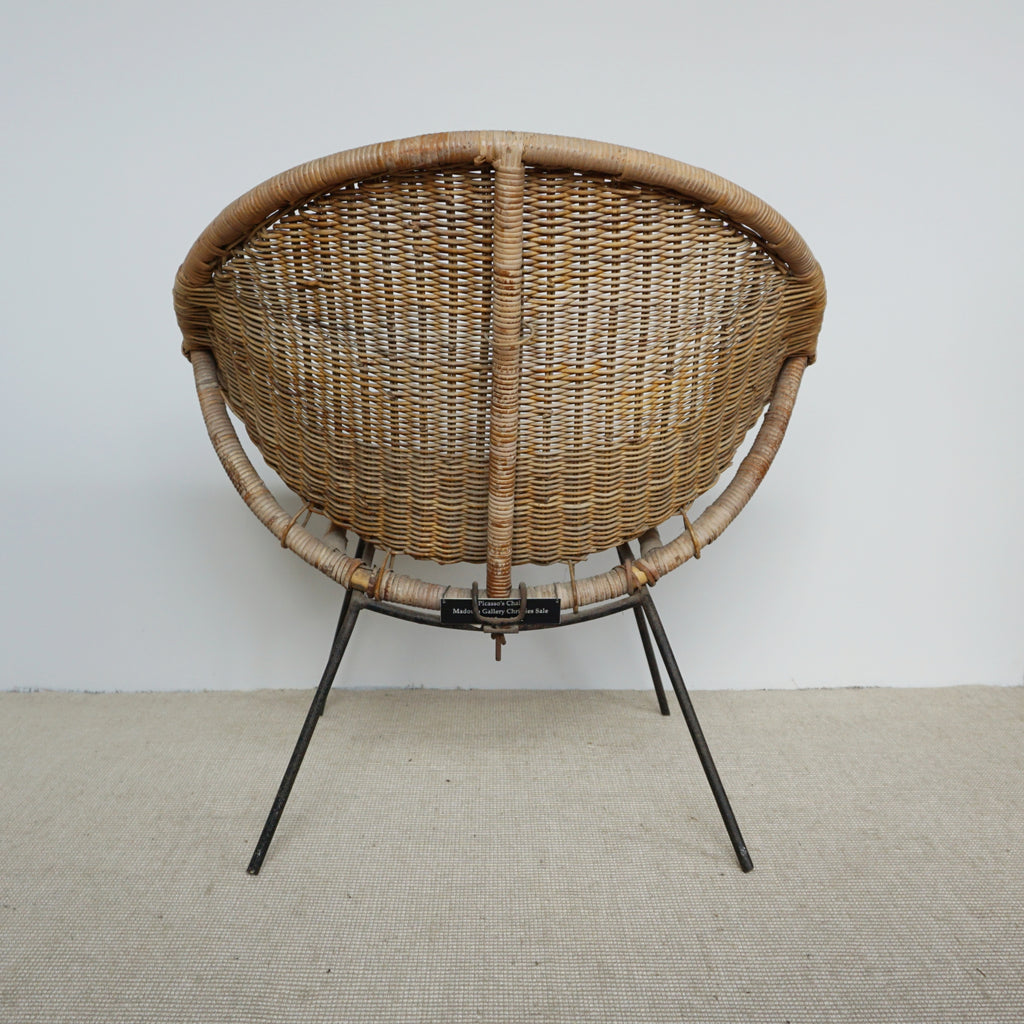 Picasso's Wicker Armchair from Galarie Madoura. Artists Chair, Mid Century Furniture. 1960's Paris - Jeroen Markies Art Deco