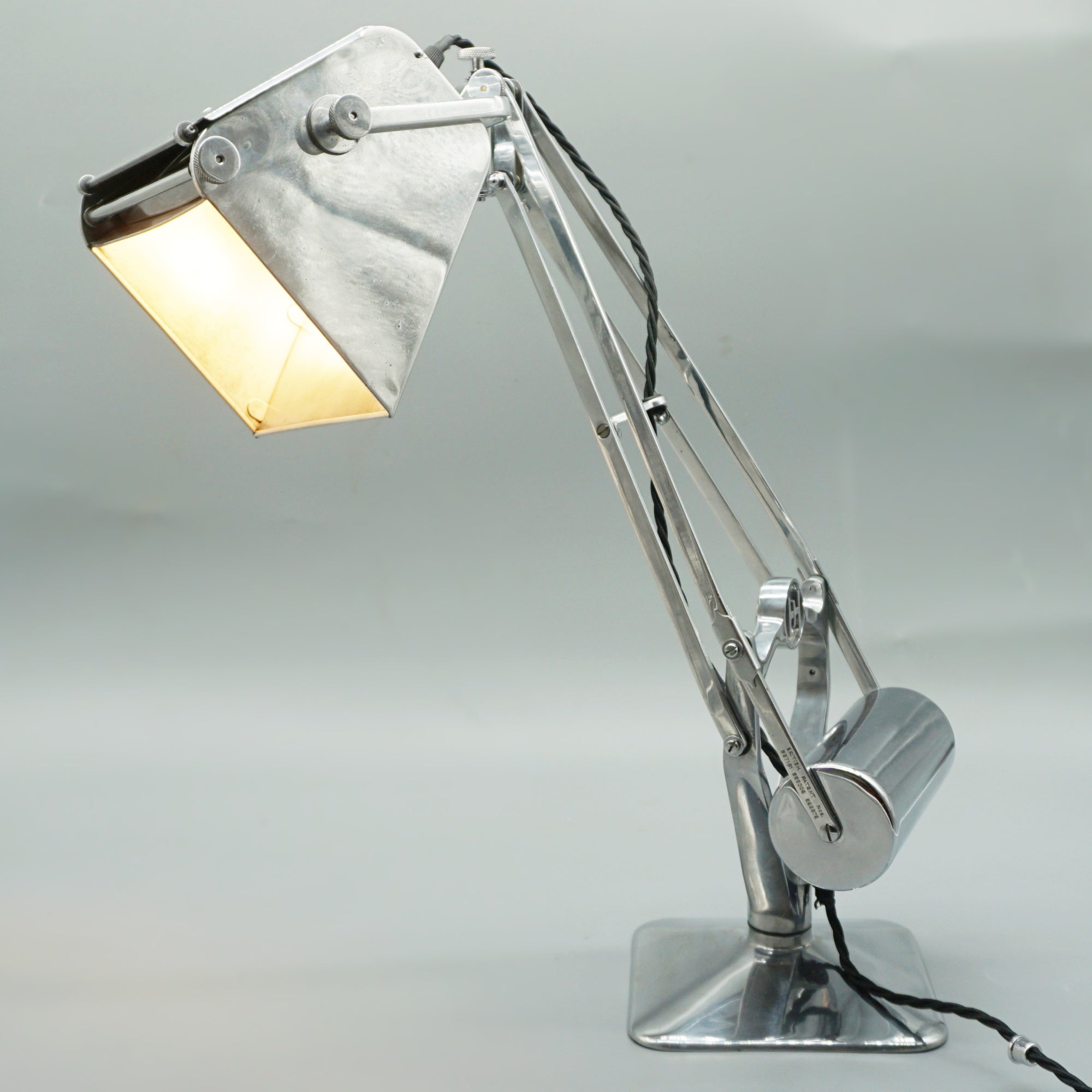 Pluslite Table Lamp by Hadrill & Horstmann Circa 1940 - Jeroen Markies Art Deco