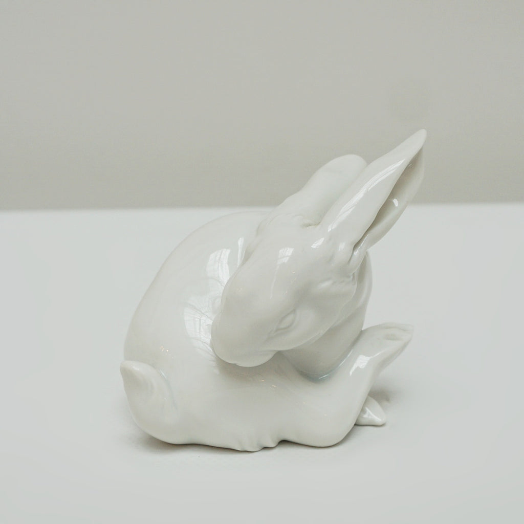 Augarten Wien Porcelain Rabbit Marked and dated 1934 - Jeroen Markies Art Deco