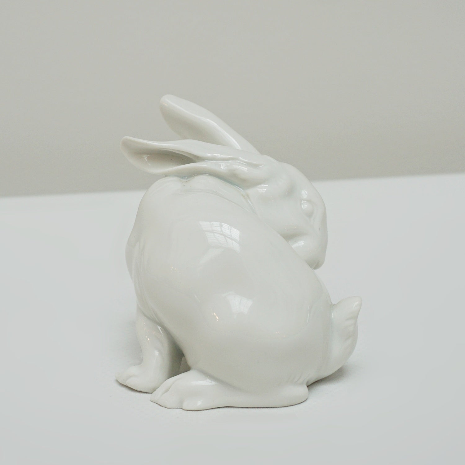 Augarten Wien Porcelain Rabbit Marked and dated 1934 - Jeroen Markies Art Deco
