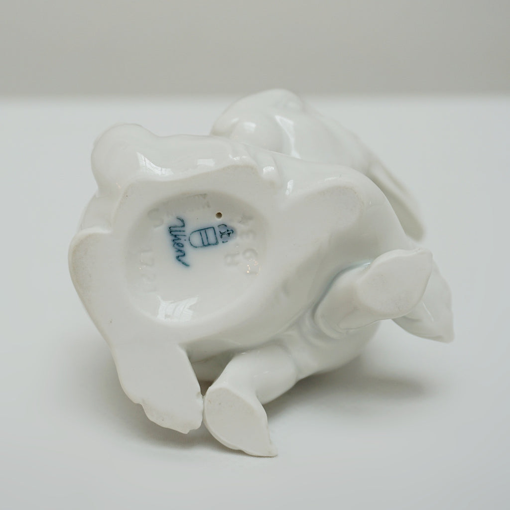 Augarten Wien Porcelain Rabbit Marked and dated 1934 - Jeroen Markies Art Deco