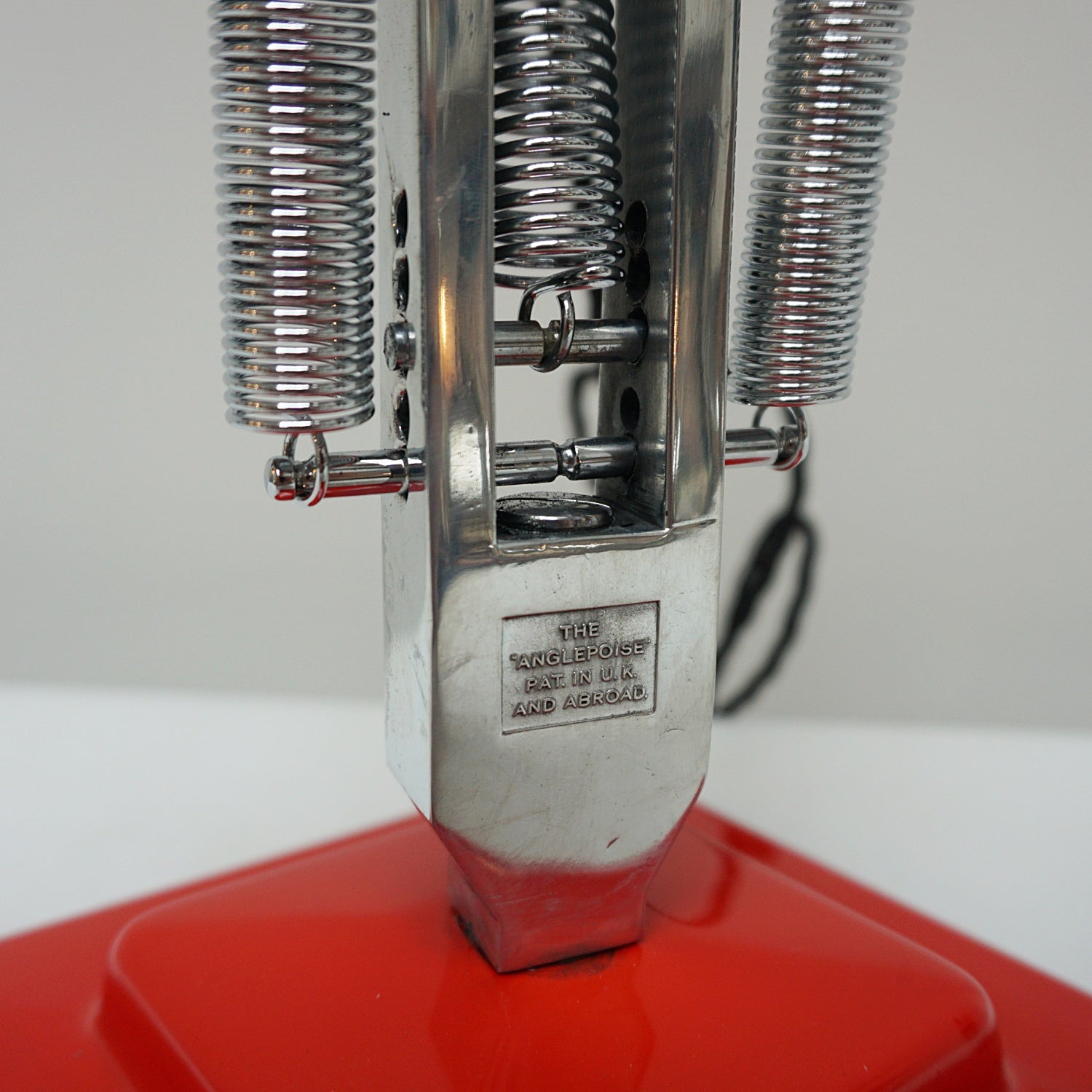 Anglepoise desk Lamp Red - Jeroen Markies Art Deco