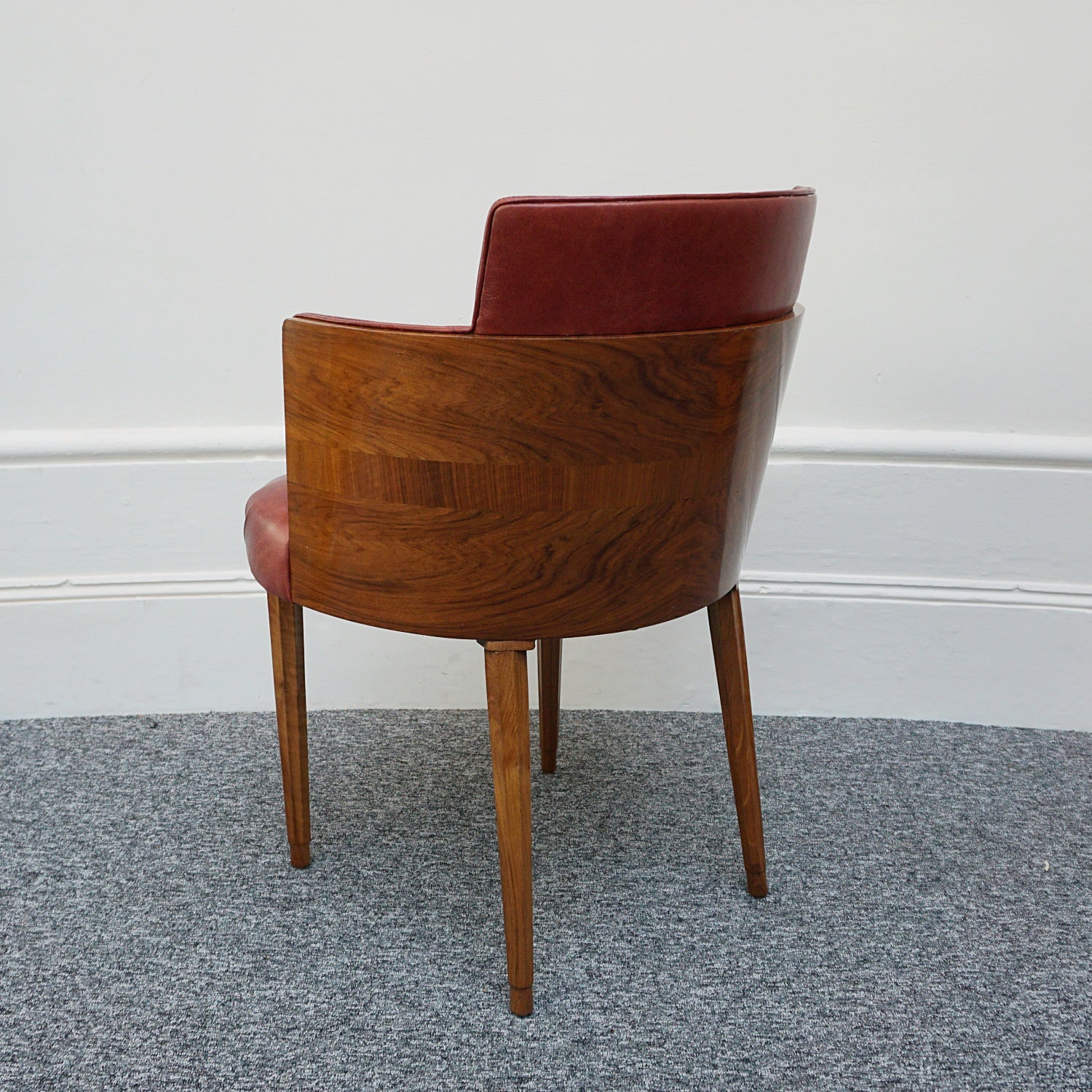 Red tub Chair - Jeroen Markies Art Deco
